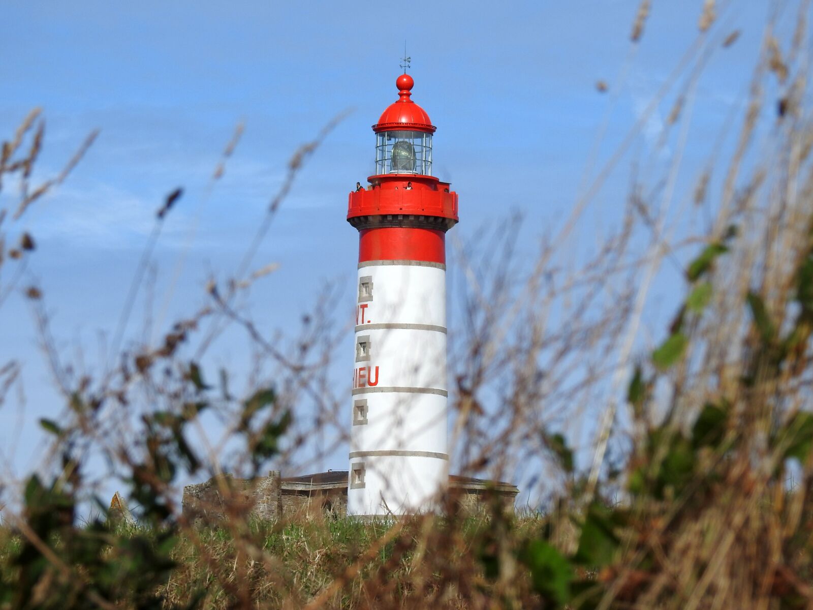 Nikon Coolpix P900 sample photo. Lighthouse, saint mathieu, britain photography