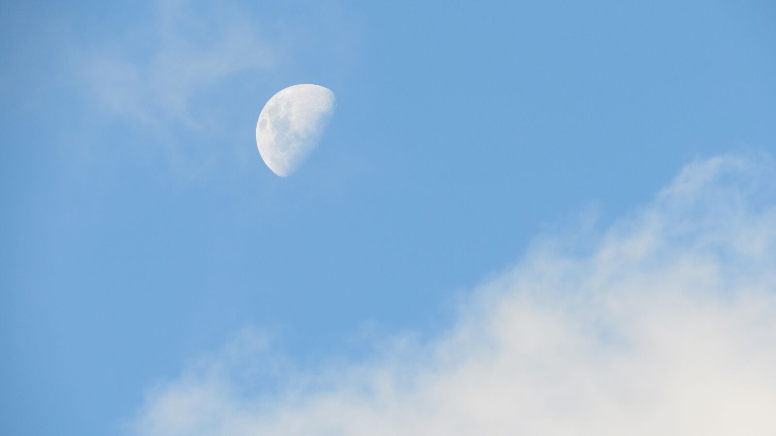 Canon PowerShot SX520 HS sample photo. Moon, moonlight, sky photography