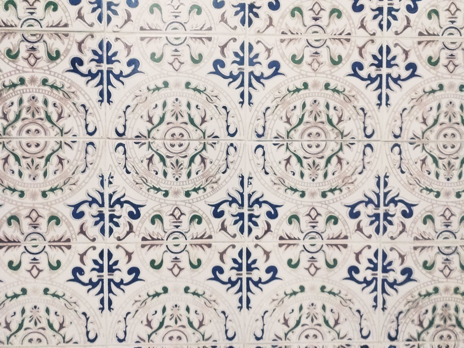 Samsung Galaxy J6+ sample photo. Morocco, tetouan, facade photography