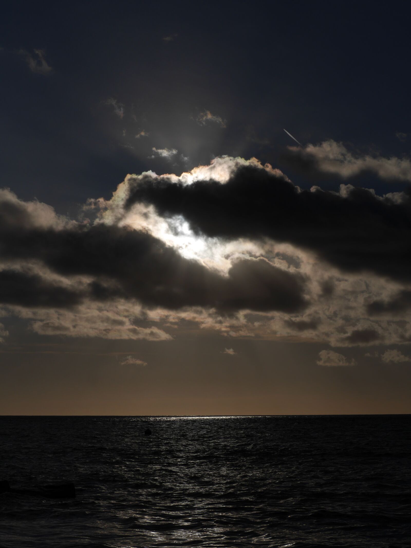 Panasonic Lumix DMC-GX7 sample photo. Sun, sunlight, nature photography