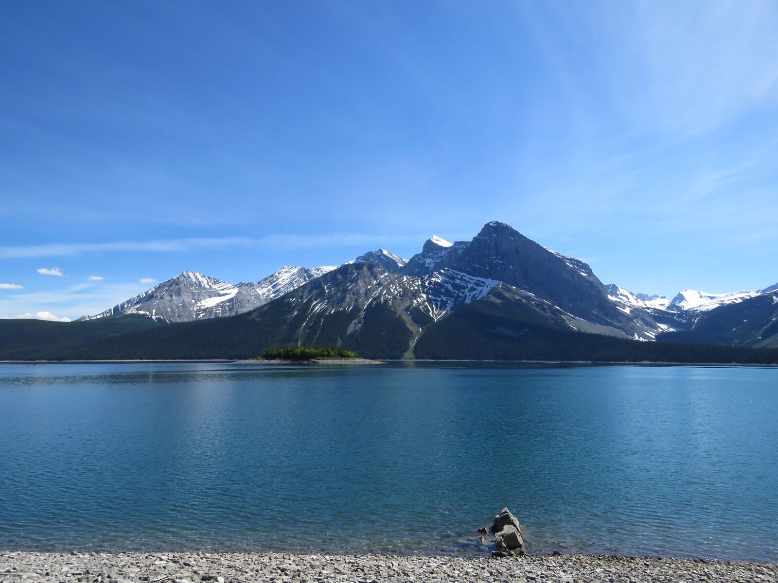 Canon PowerShot SX60 HS sample photo. Upper kananaskis lake, rocky photography