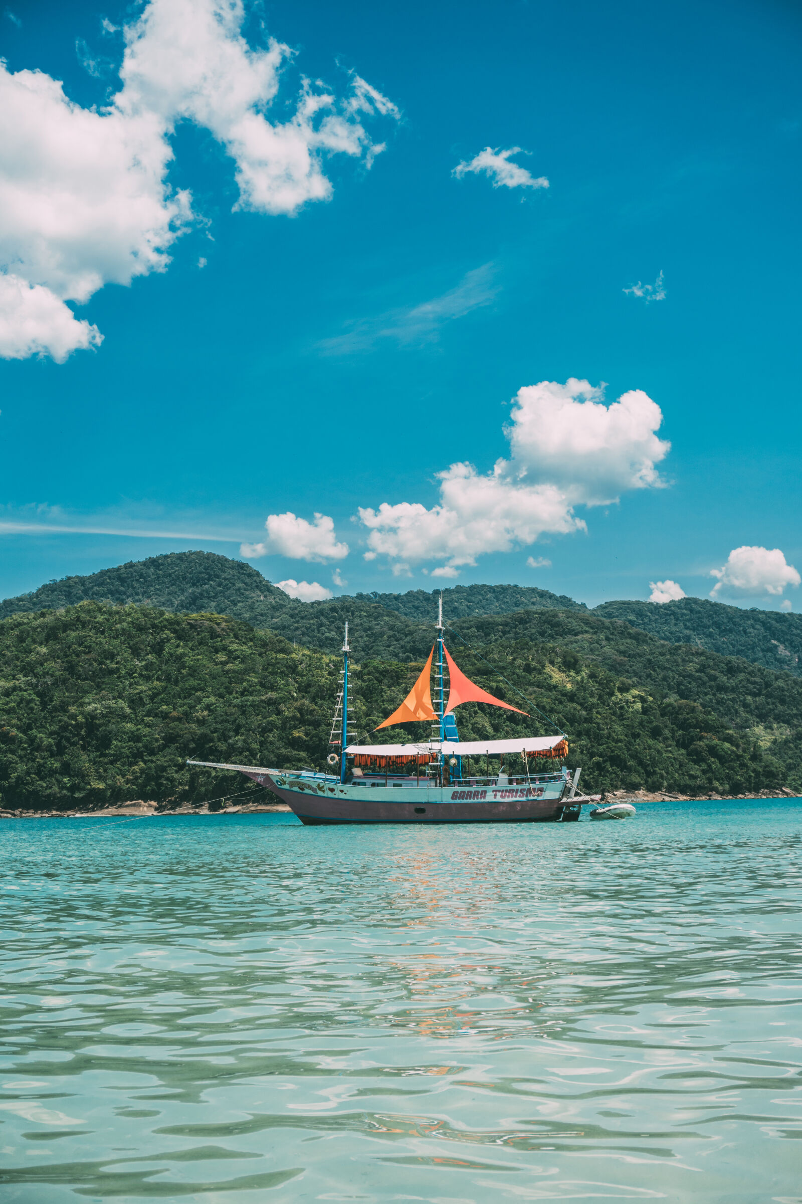 Sony a6300 sample photo. Bay, beach, blue, boat photography