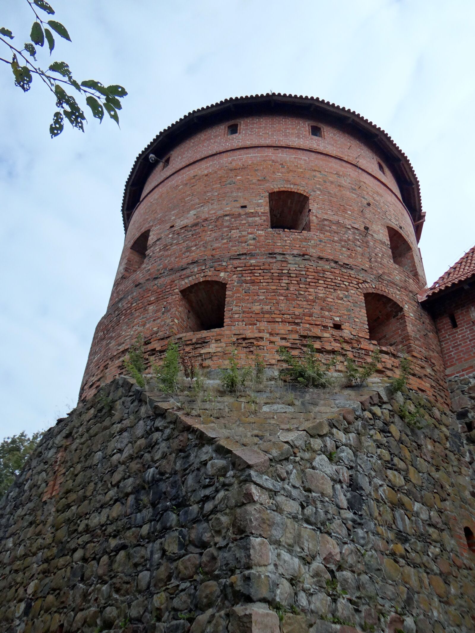 Sony DSC-HX200V sample photo. Trakai, castle, brick photography