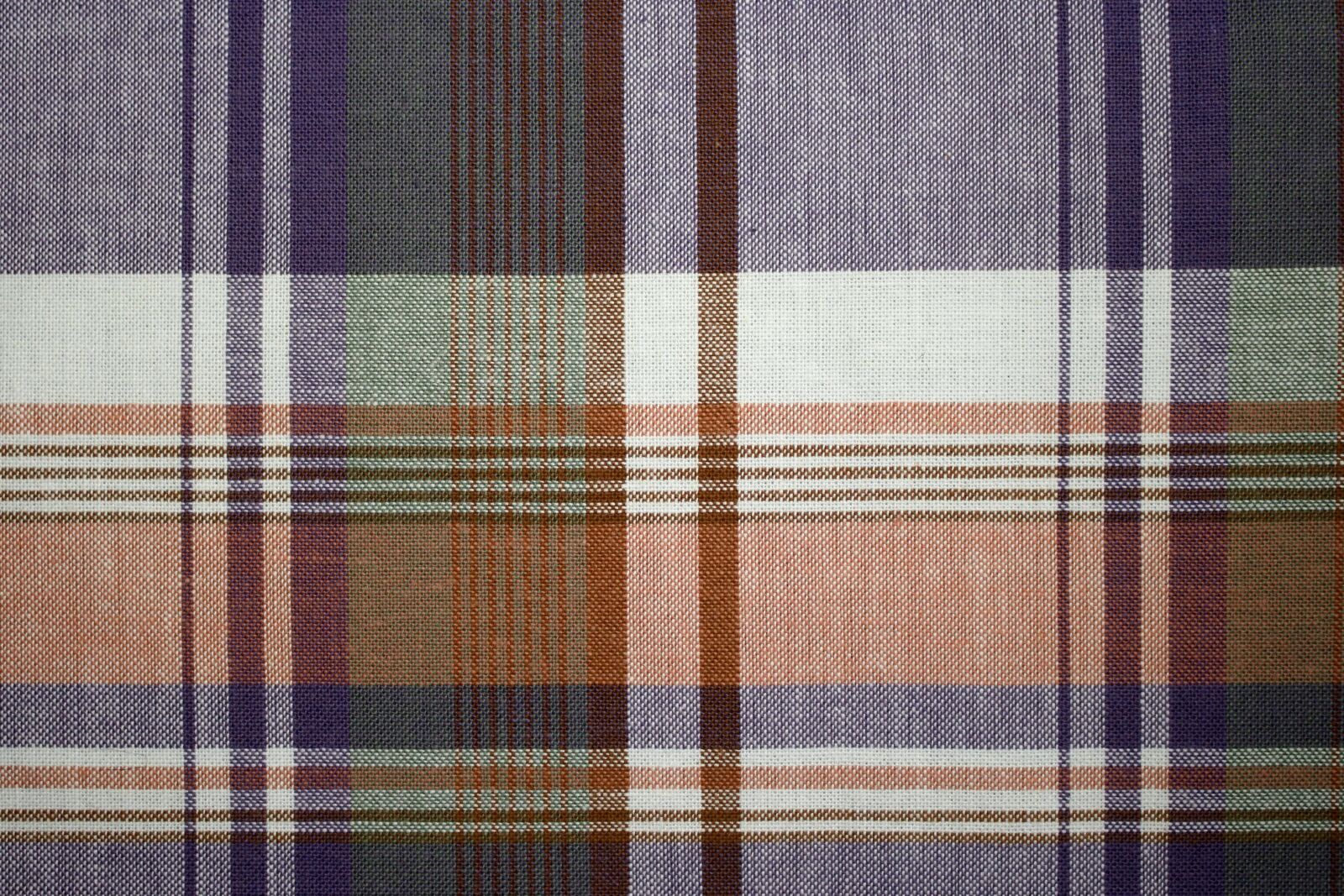 f/3.5-5.6 IS sample photo. Plaid fabric texture, lines photography