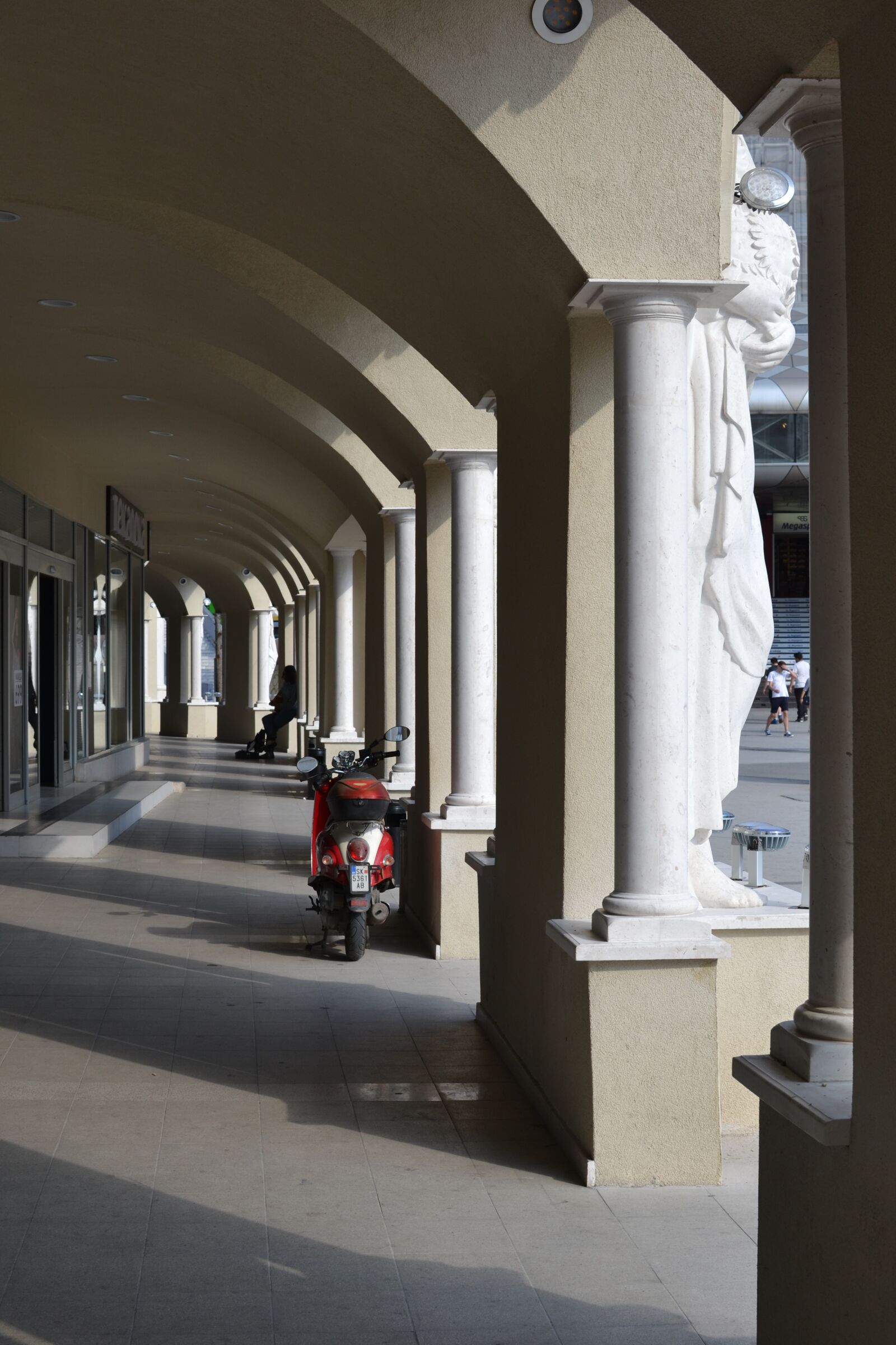 Nikon D3100 sample photo. Collonade, pillars, arcade photography