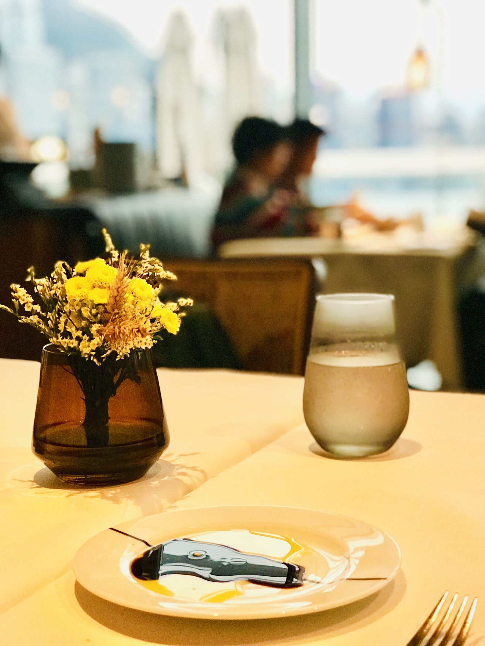 Apple iPhone 7 Plus sample photo. Table, view, restaurant photography