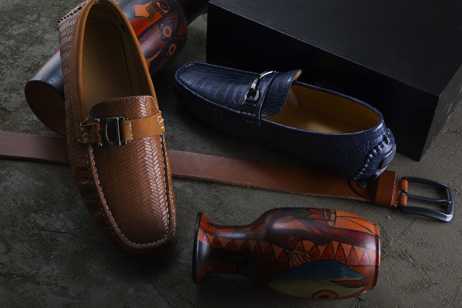 Canon EOS 5D Mark II sample photo. Leather, wear, fashion photography