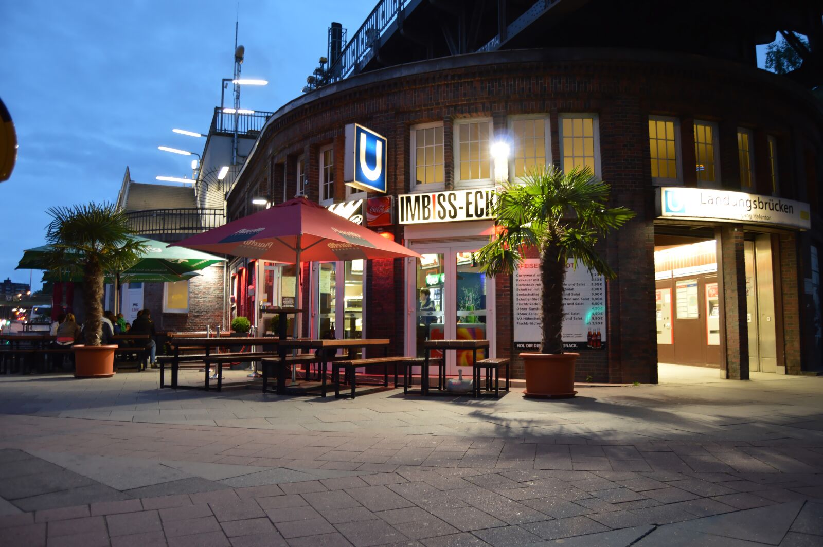 Nikon D7200 sample photo. Snack landungsbr cken hamburg photography