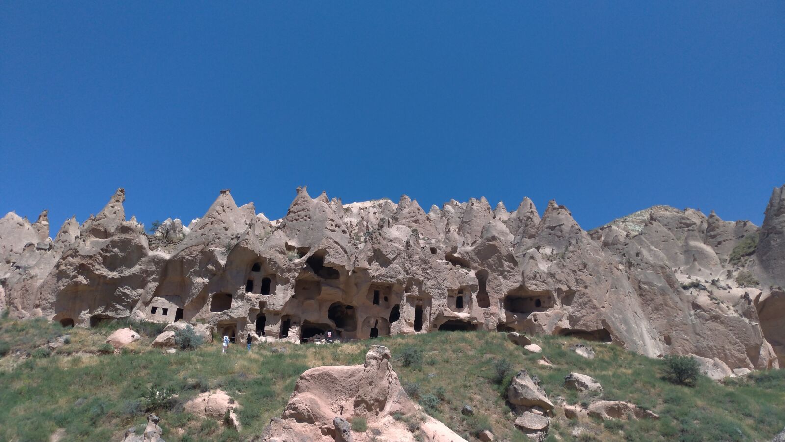 ASUS ZenFone 5 (ZE620KL) sample photo. Cappadocia, fairy chimneys, nev photography