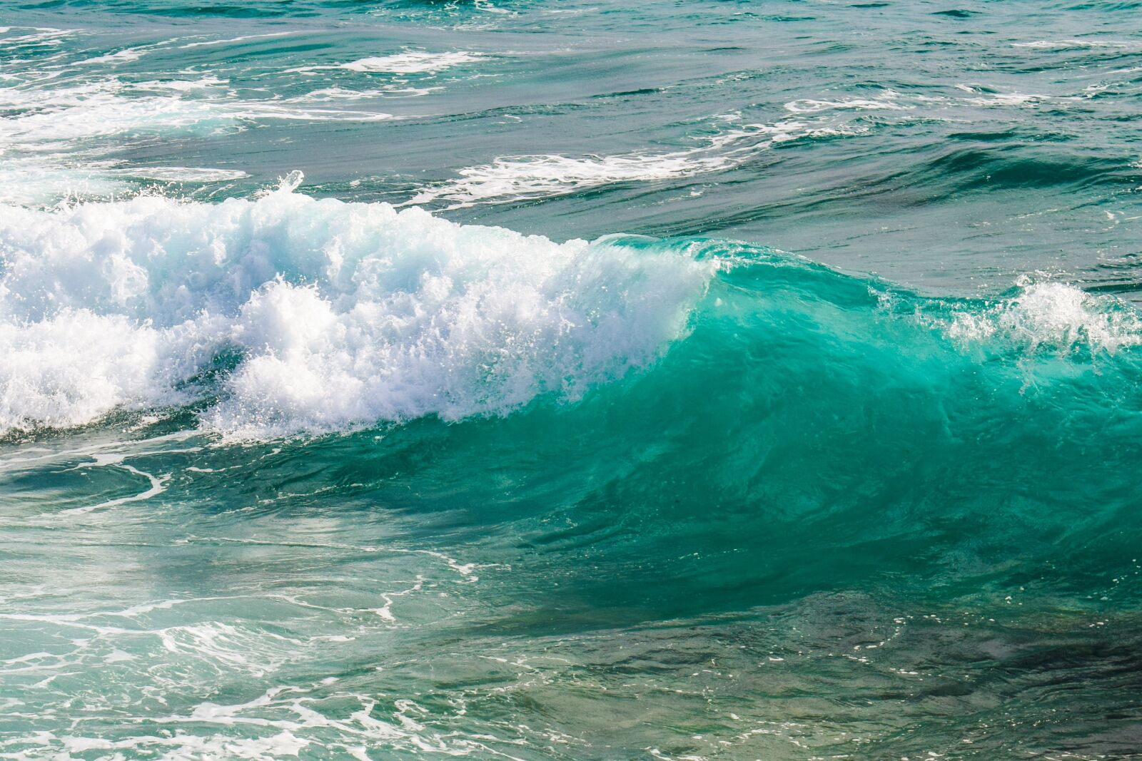 Nikon D3300 sample photo. Wave, smashing, foam photography