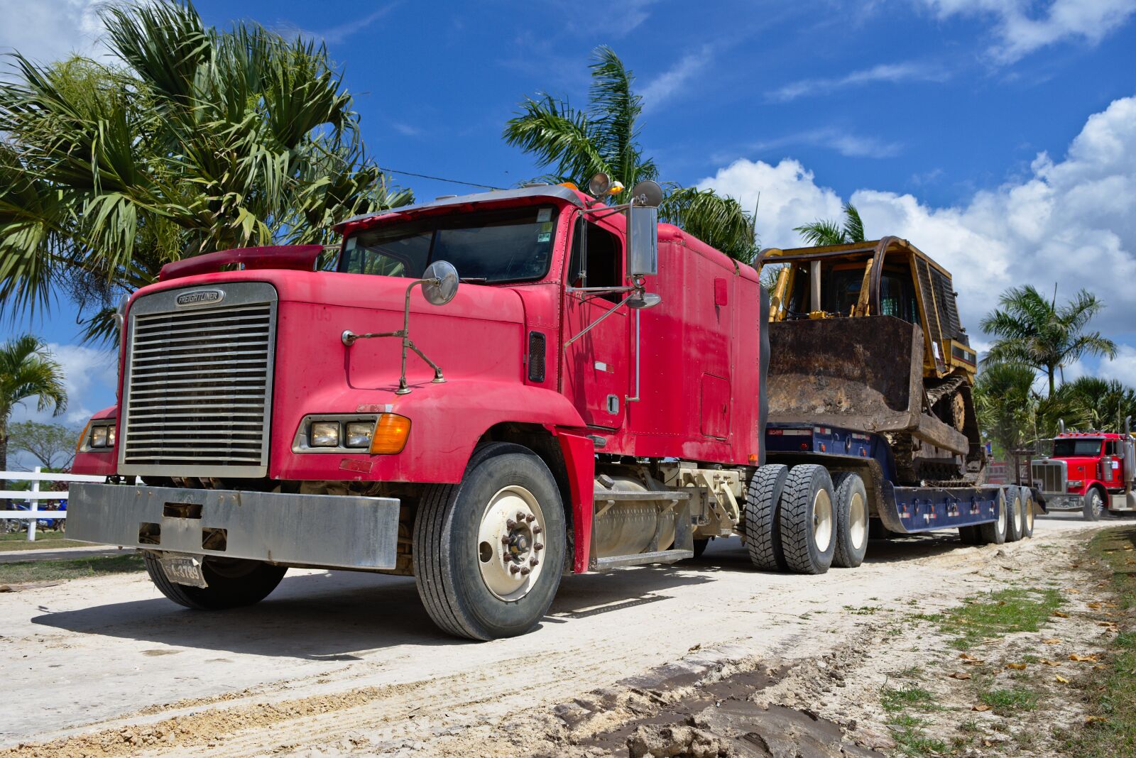 Nikon D7200 sample photo. Truck, vehicle, transportation system photography