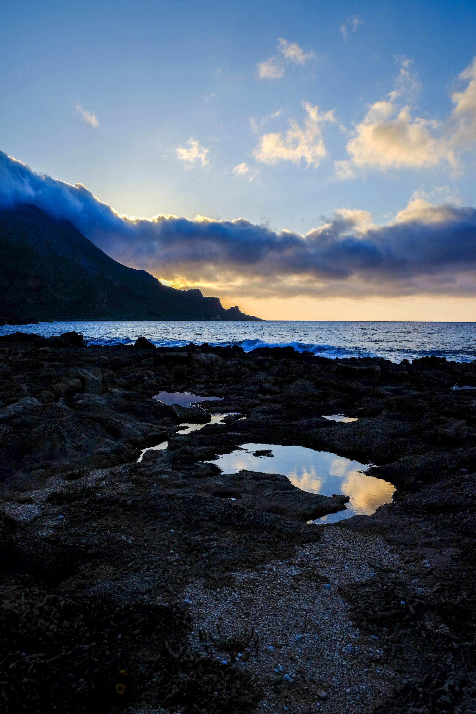 Fujifilm X-E2 sample photo. Beach, daylight, landscape, nature photography