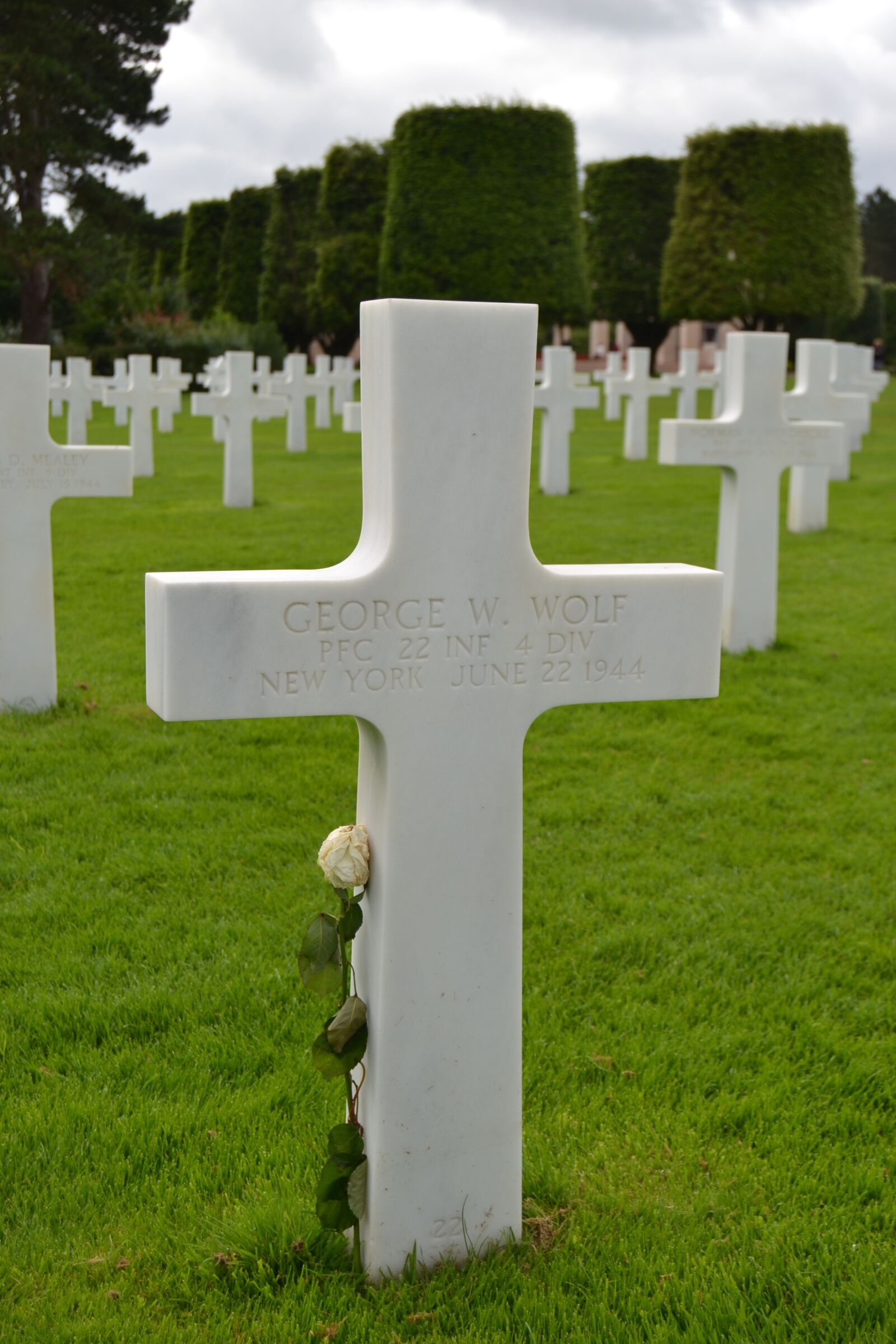 Nikon D3100 sample photo. Cemetery normandy, normandy, american photography