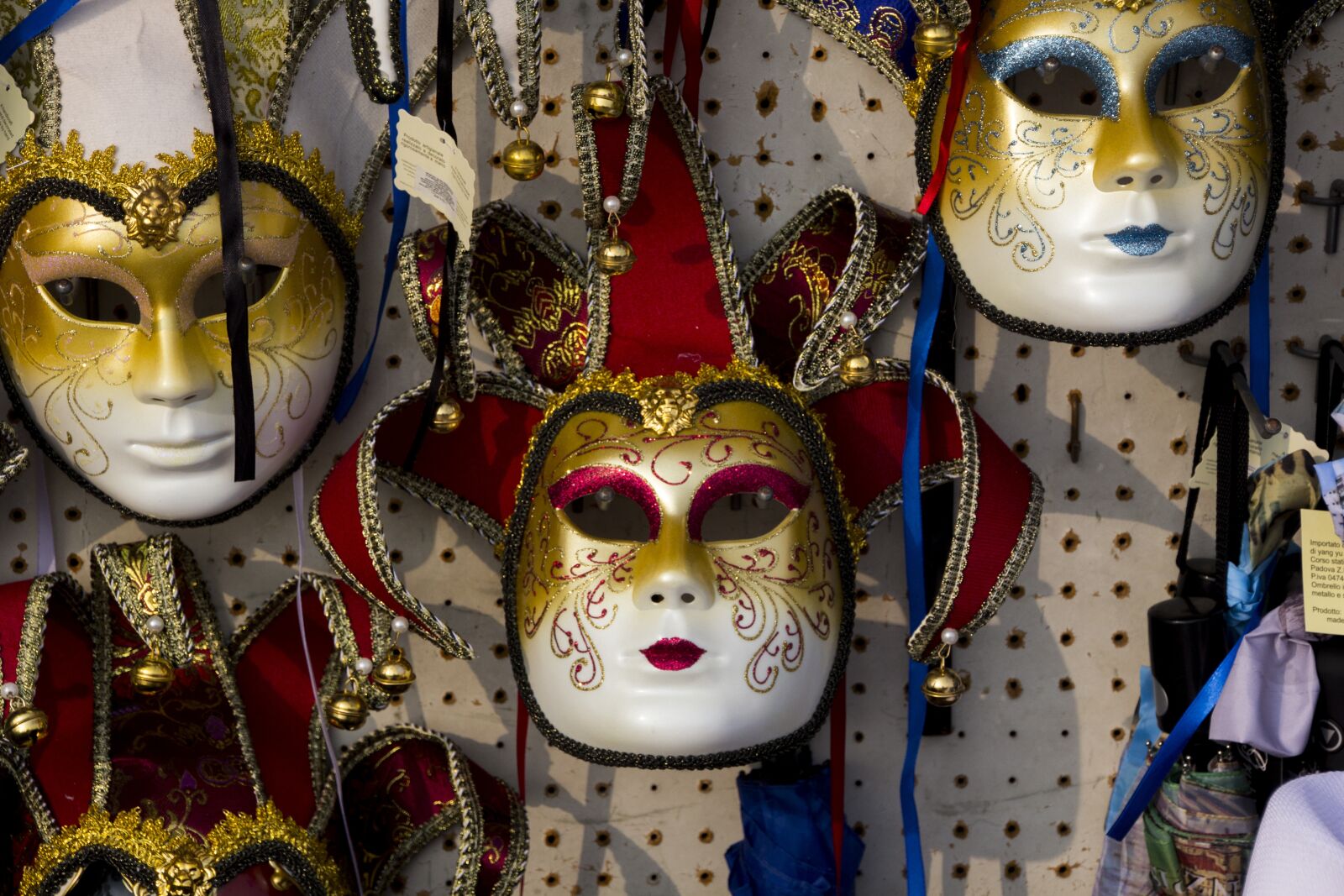 Canon EOS 60D sample photo. Italy, mask, venice photography