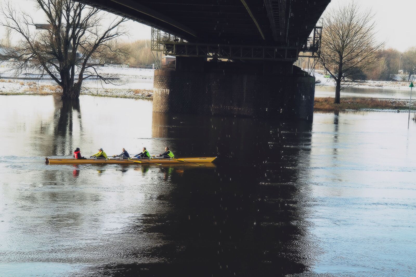 Samsung NX300 sample photo. Boat, bridge, calamity, canal photography