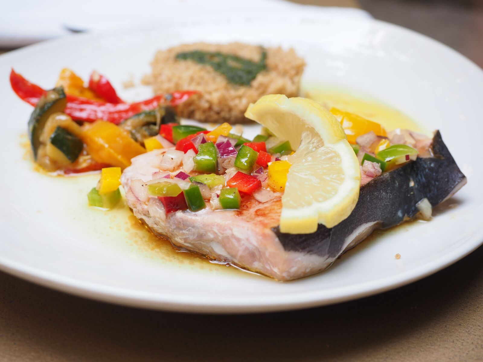 Olympus OM-D E-M1 + Olympus M.Zuiko Digital ED 12-40mm F2.8 Pro sample photo. Swordfish filet, swordfish, paprika photography