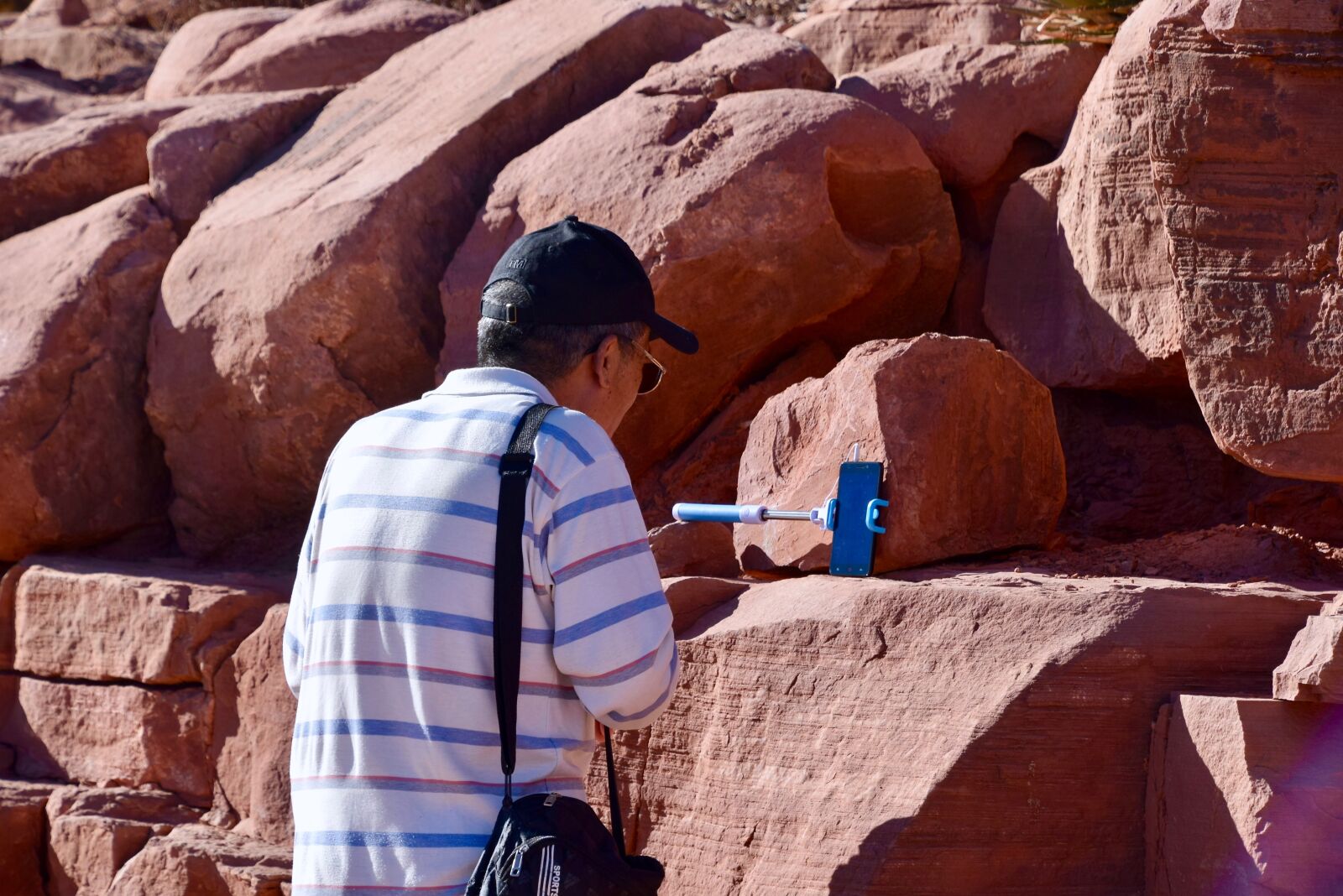 Nikon D3300 sample photo. Bag, cap, hat photography