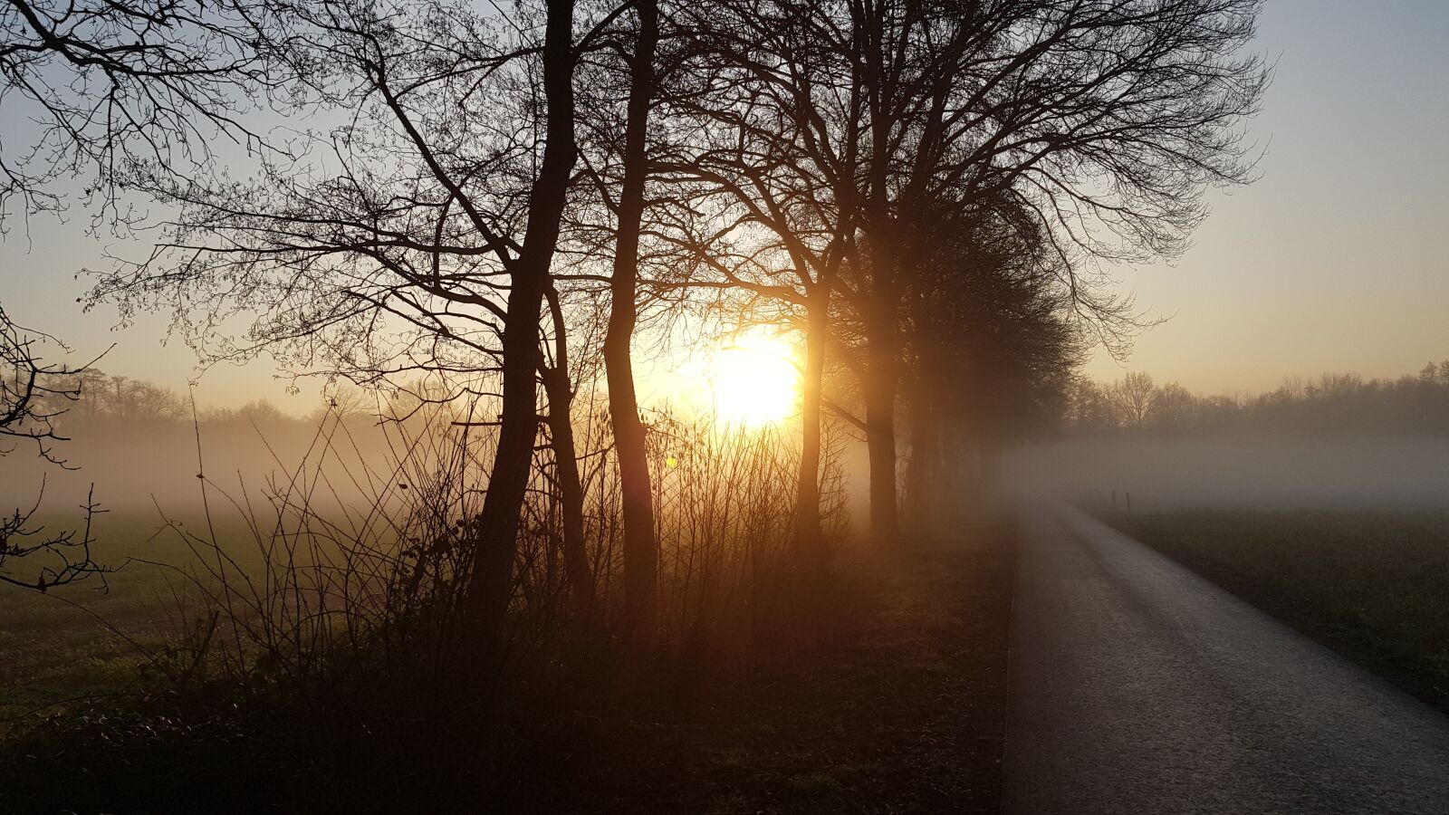 Samsung Galaxy S8+ sample photo. Sunrise, sun, landscape photography