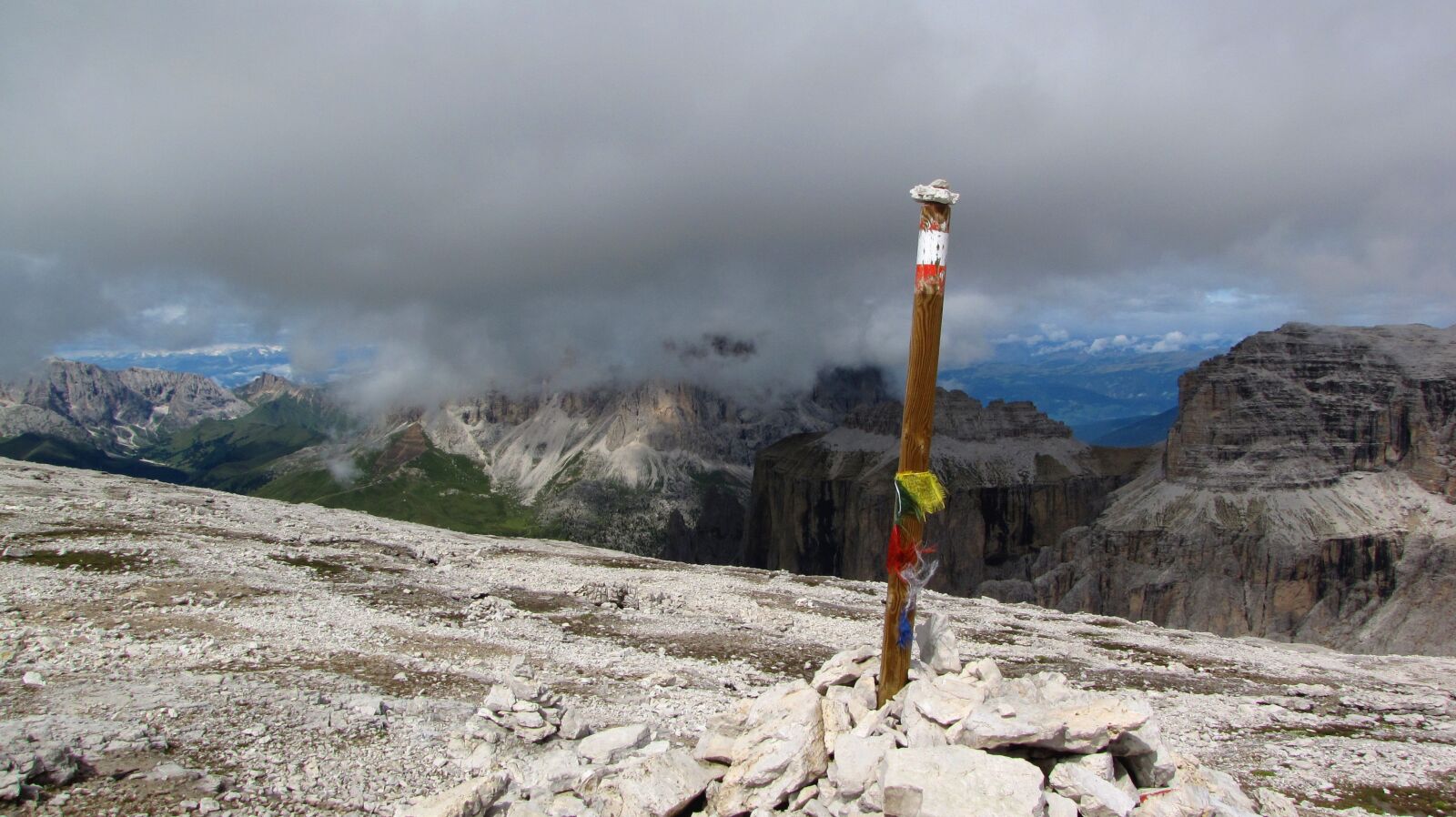 Canon PowerShot SX10 IS sample photo. Dolomites, sass pordoi, clouds photography