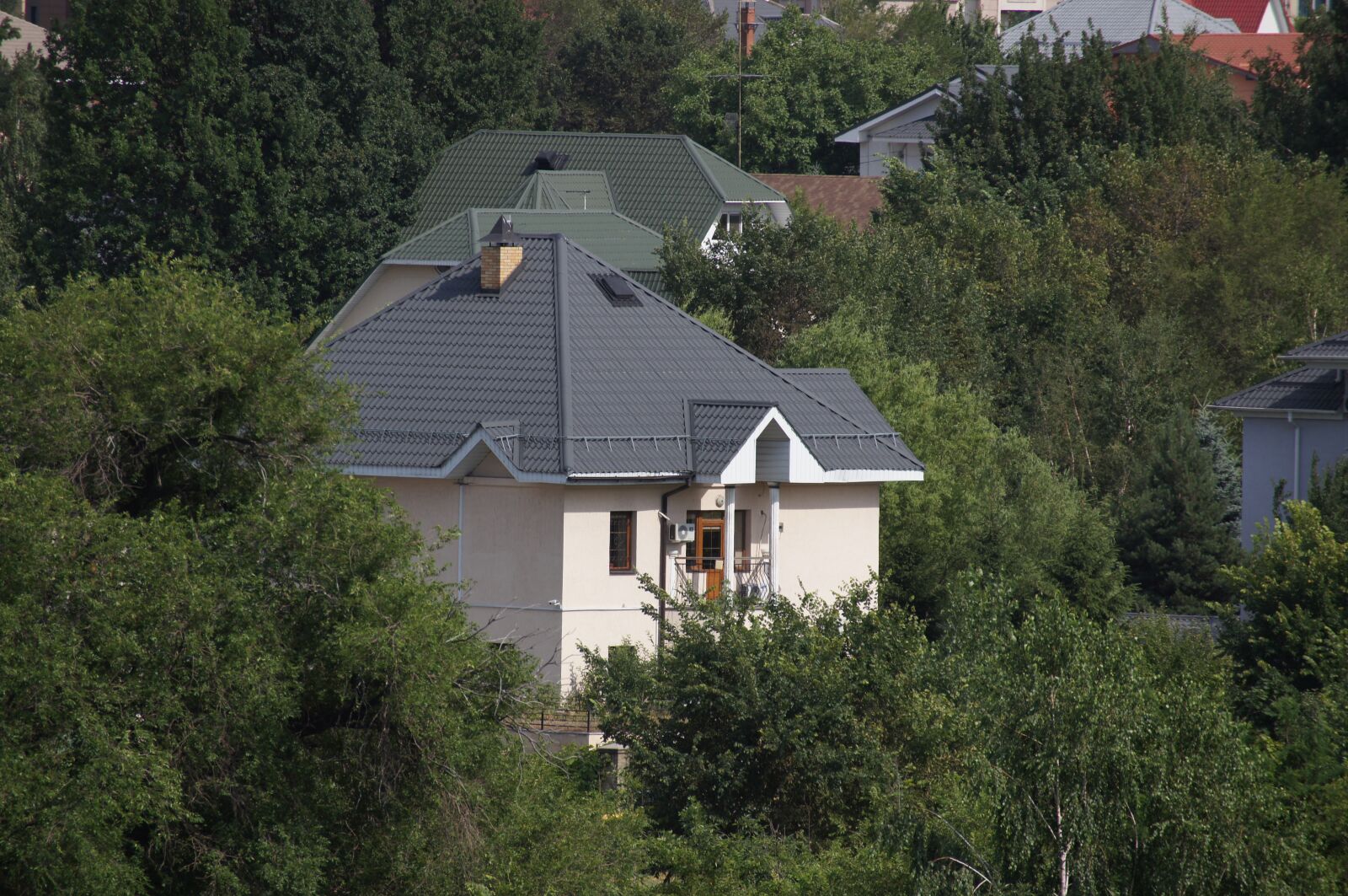 Sony DT 55-300mm F4.5-5.6 SAM sample photo. House, nature, construction photography