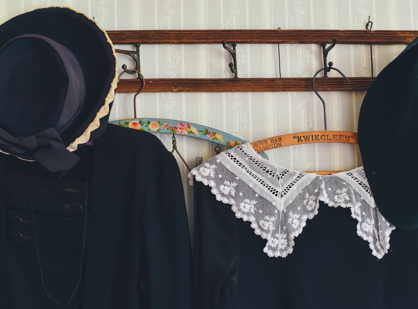 Nikon D4S sample photo. Clothes, clothes hanger, clothing photography