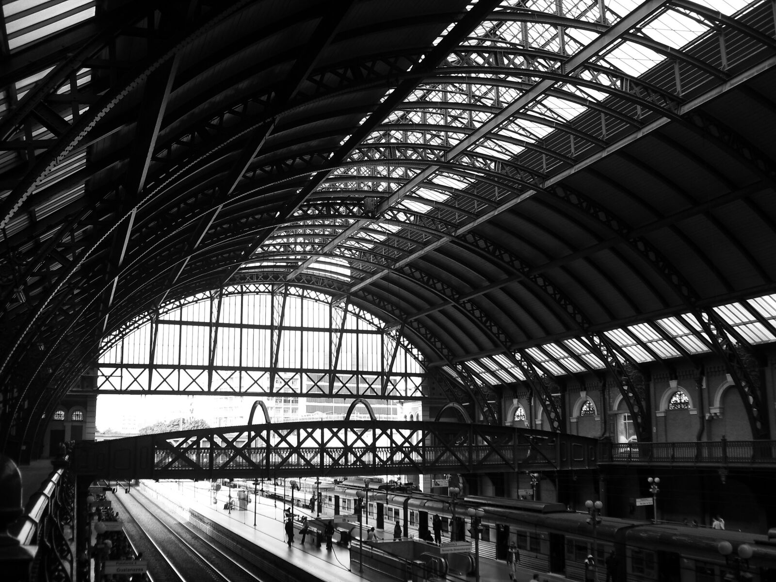 Casio Exilim EX-Z33 sample photo. Train station, light station photography