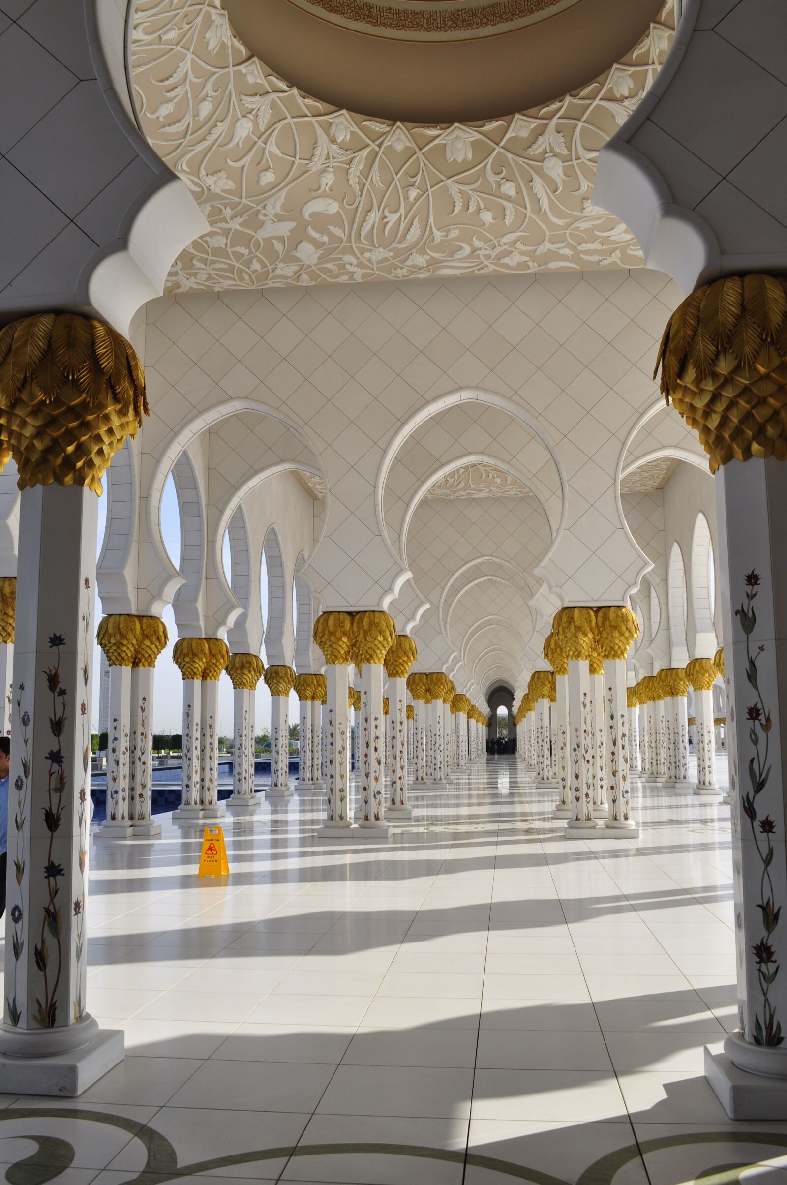 Nikon D5000 sample photo. Abu dhabi, grand mosque photography