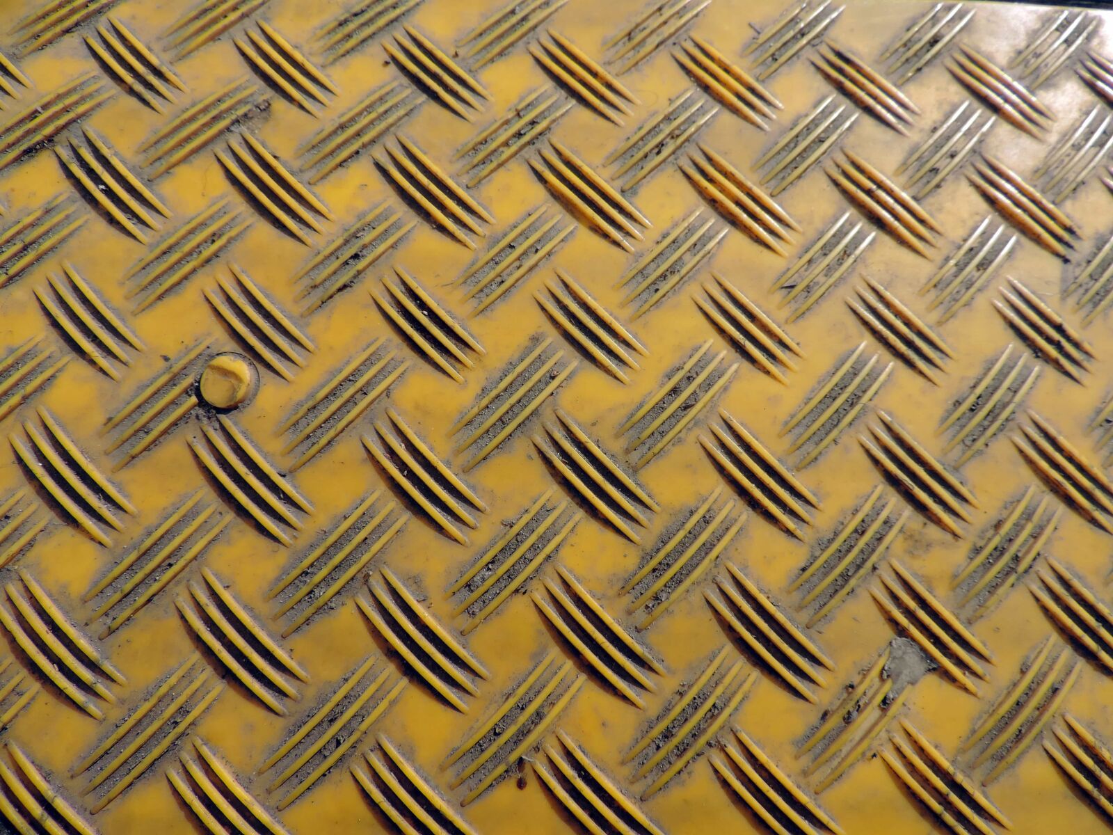 Nikon Coolpix P520 sample photo. Detail, material, plastic, yellow photography