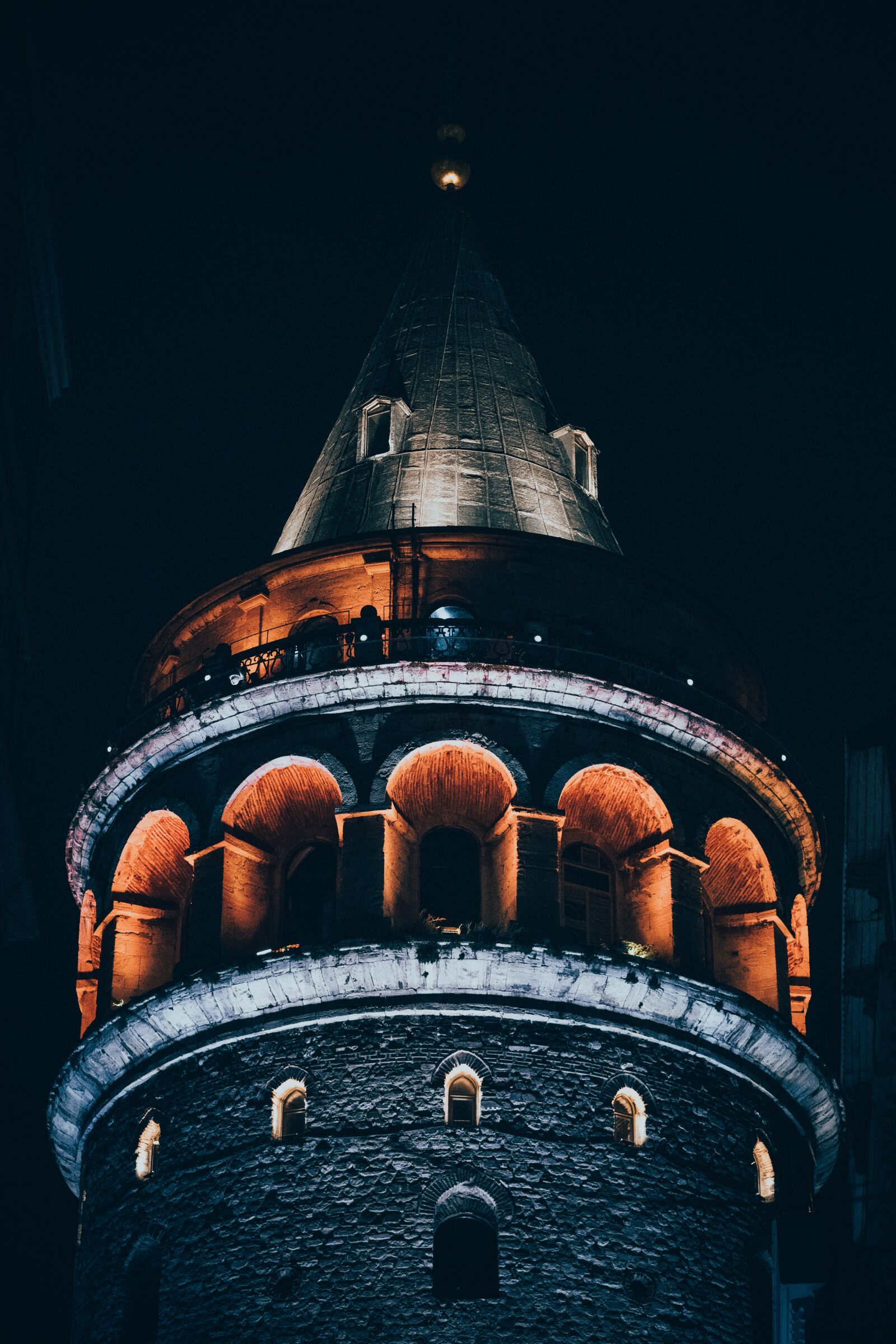 Sony a7 II + Sony FE 85mm F1.8 sample photo. Galata, istanbul, turkey photography