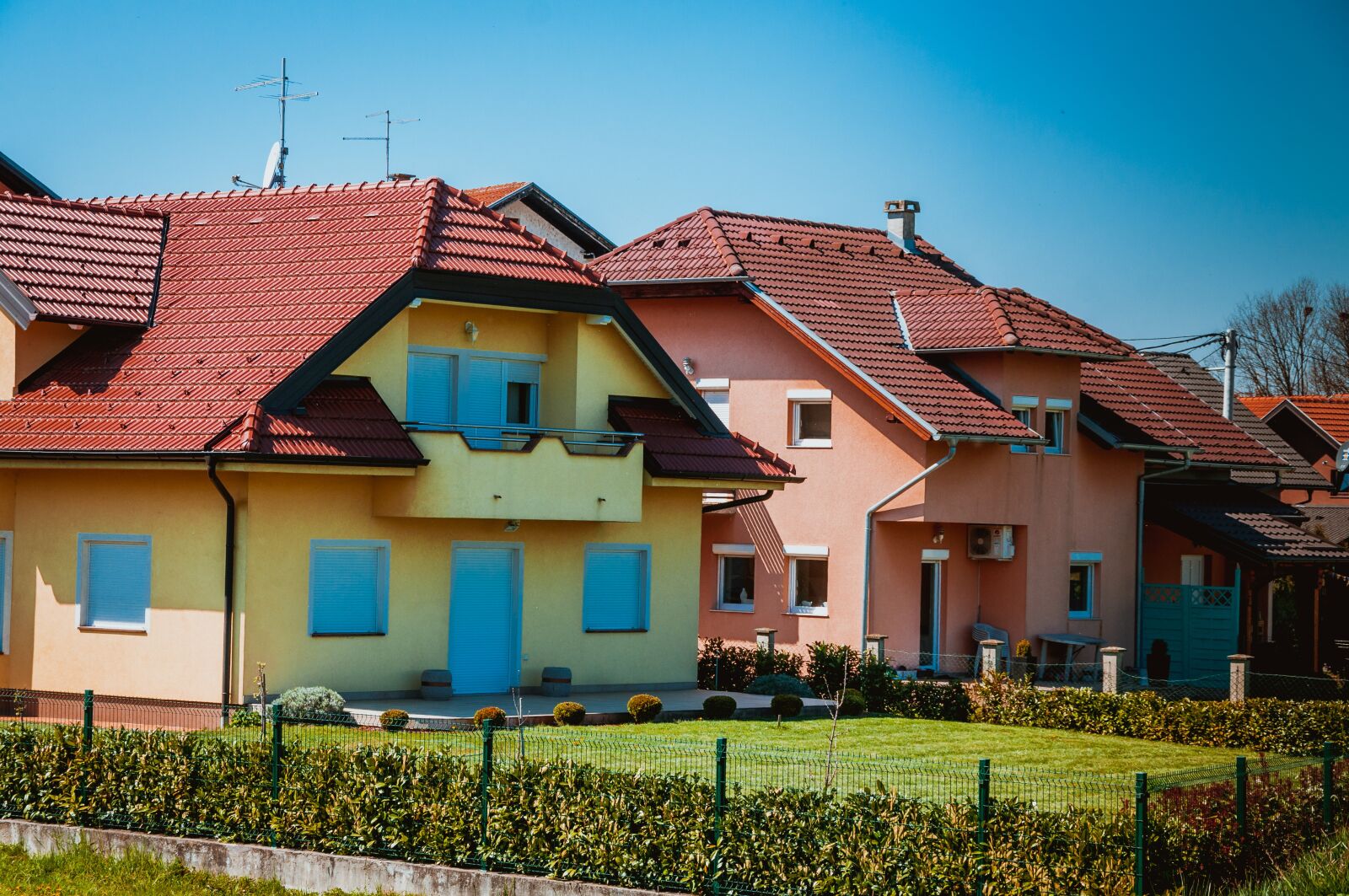 Nikon D90 sample photo. House, home, landscape photography
