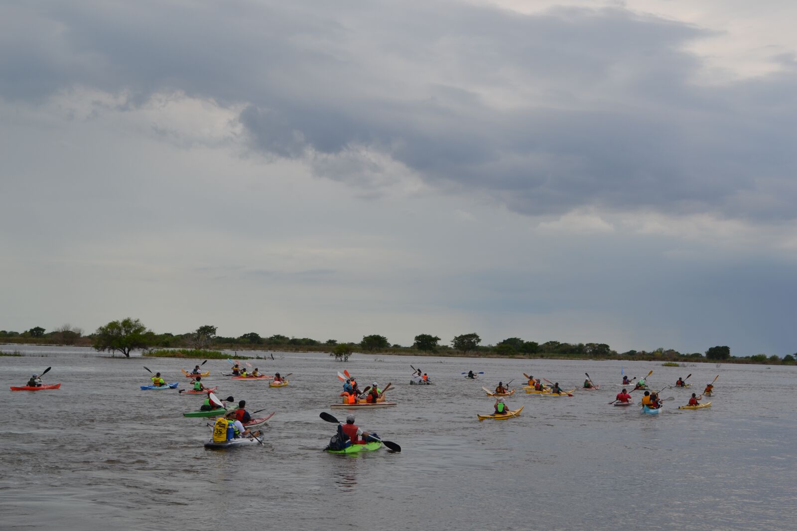 Nikon D3100 sample photo. Río, costa, river photography