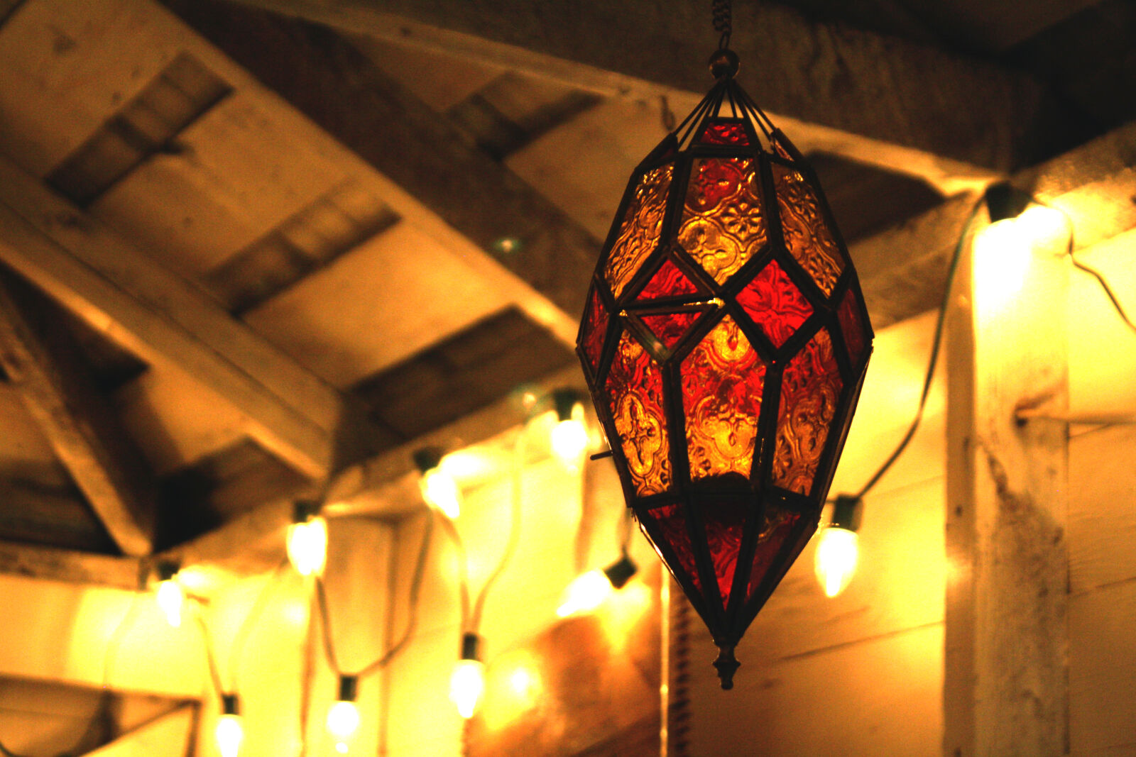 Canon EOS 1000D (EOS Digital Rebel XS / EOS Kiss F) sample photo. Chandelier, decoration, interior, light photography