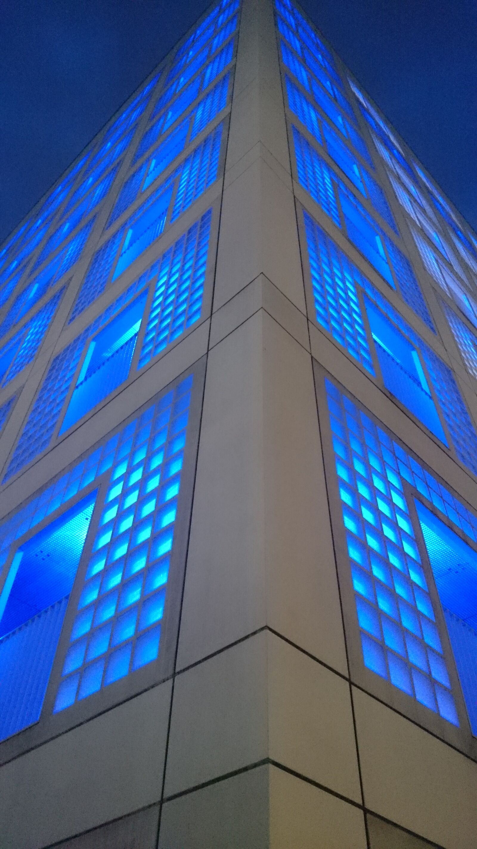 Sony Xperia Z1 sample photo. Building, modern, architecture photography