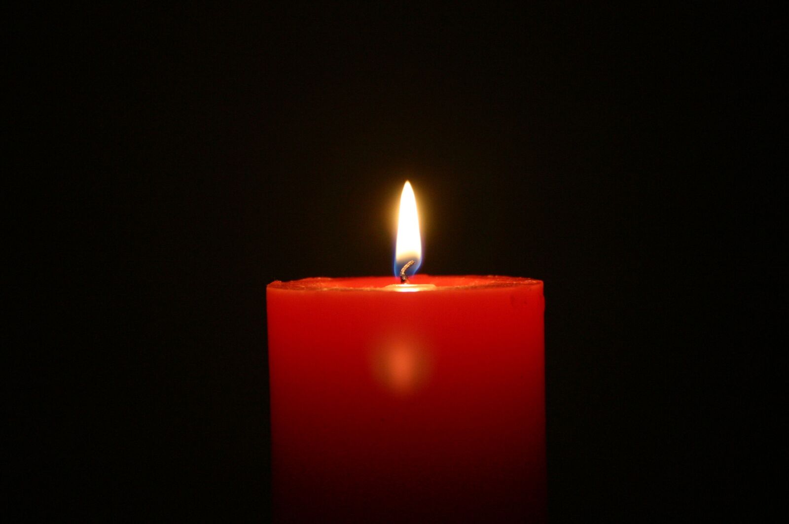 Canon EOS 300D (EOS Digital Rebel / EOS Kiss Digital) sample photo. Candle, candlelight, burnt photography