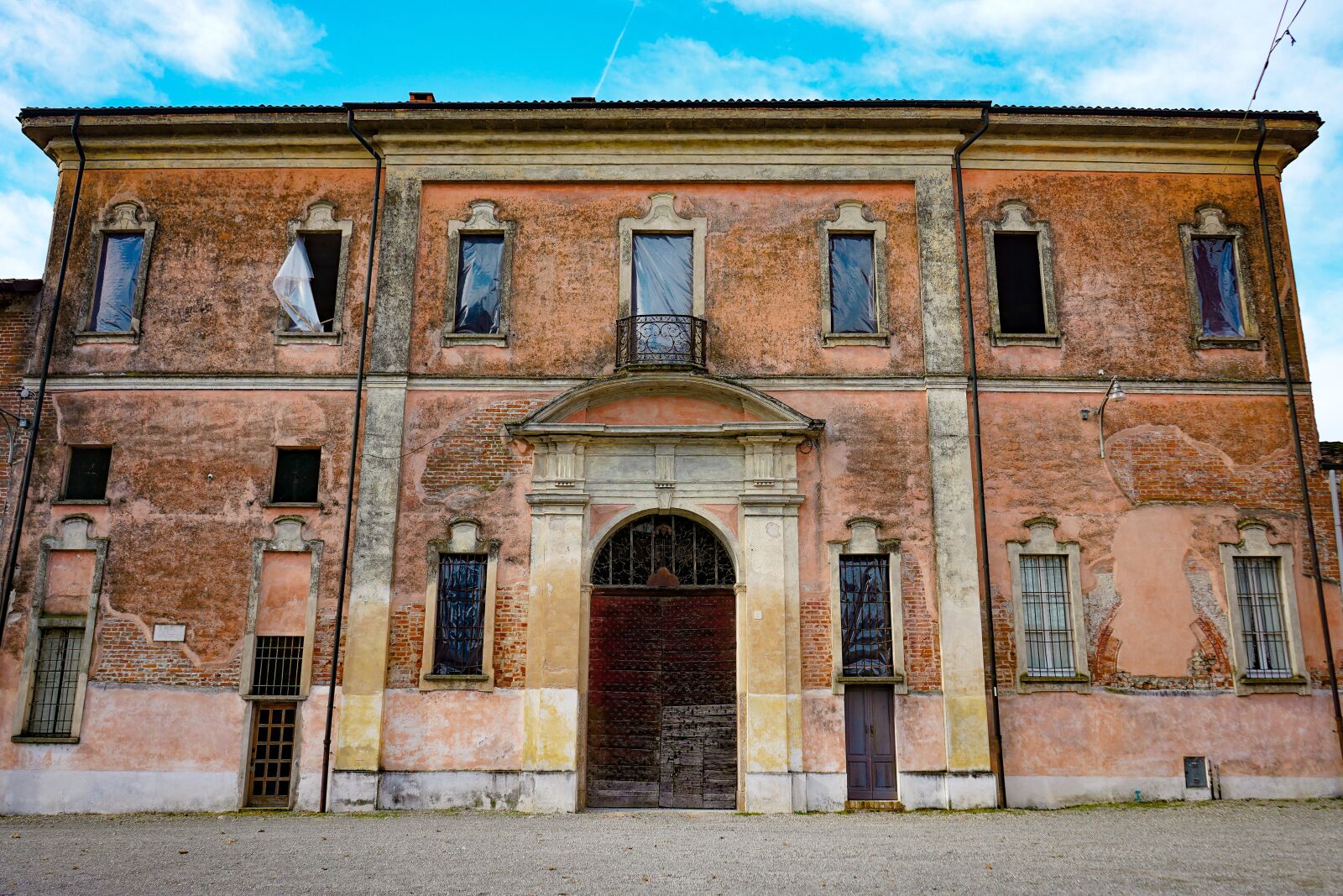 Sony a7 III + Sony FE 28-70mm F3.5-5.6 OSS sample photo. Villanova del sillaro, villanova photography