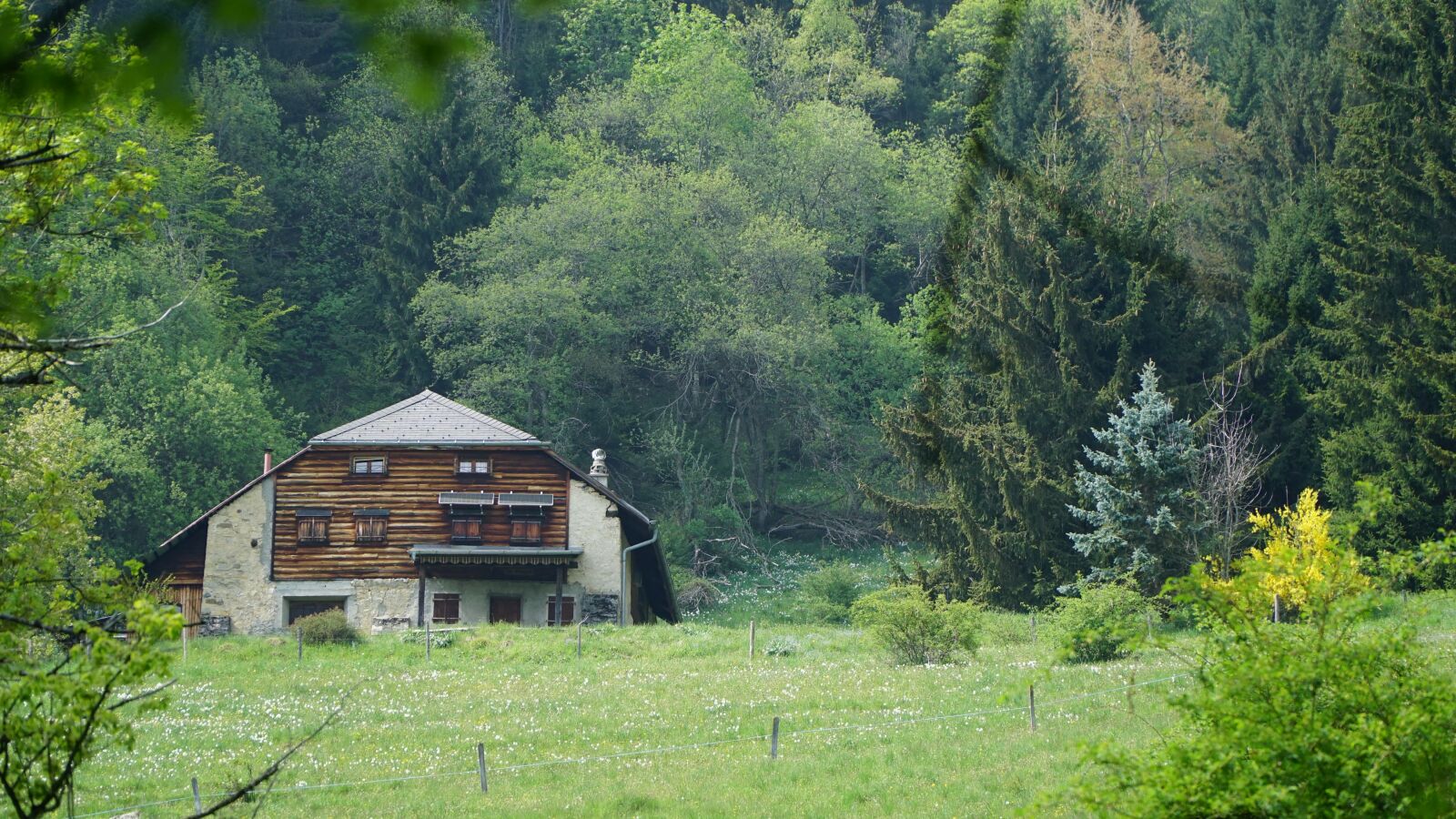 Sony a6000 sample photo. Hut, alm, meadow photography