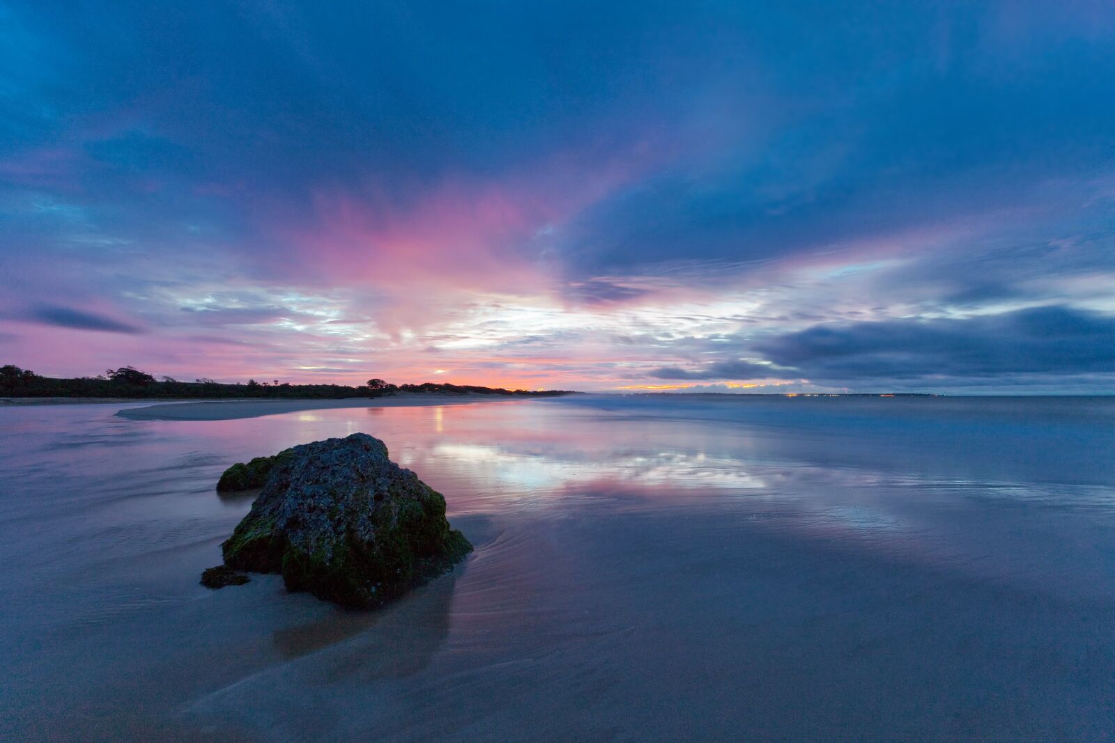Canon EOS 5D Mark II sample photo. Before sunrise, sandy, reflection photography
