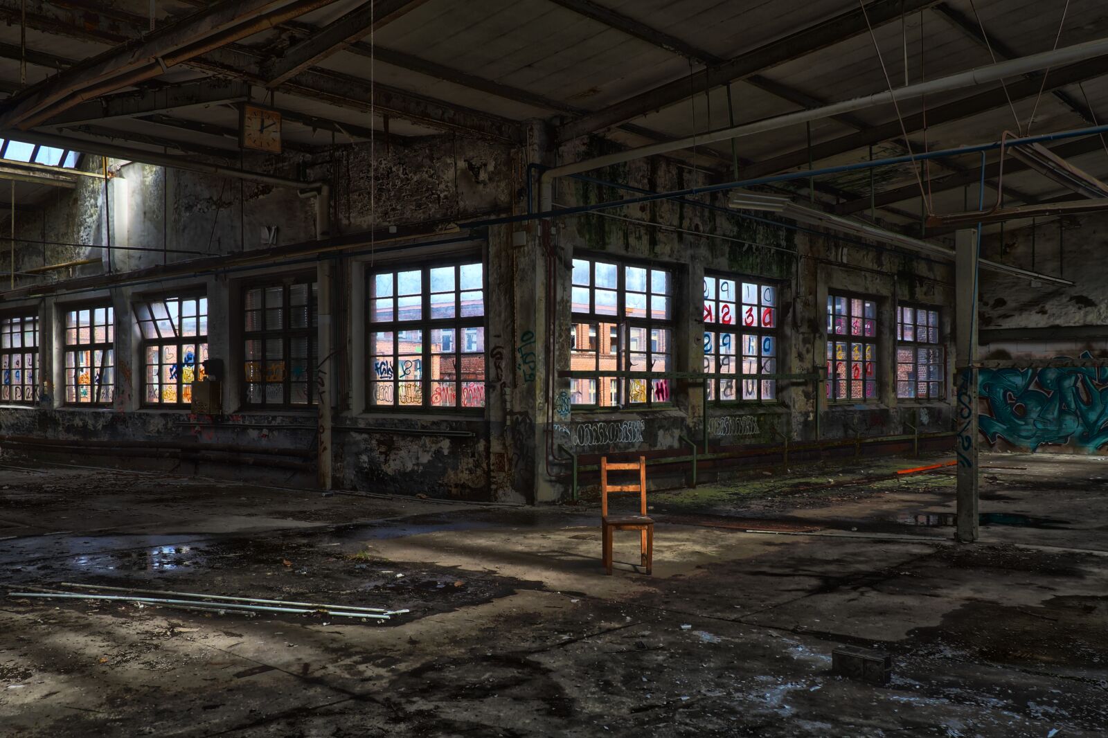 Olympus OM-D E-M10 sample photo. Abandoned, architecture, old photography