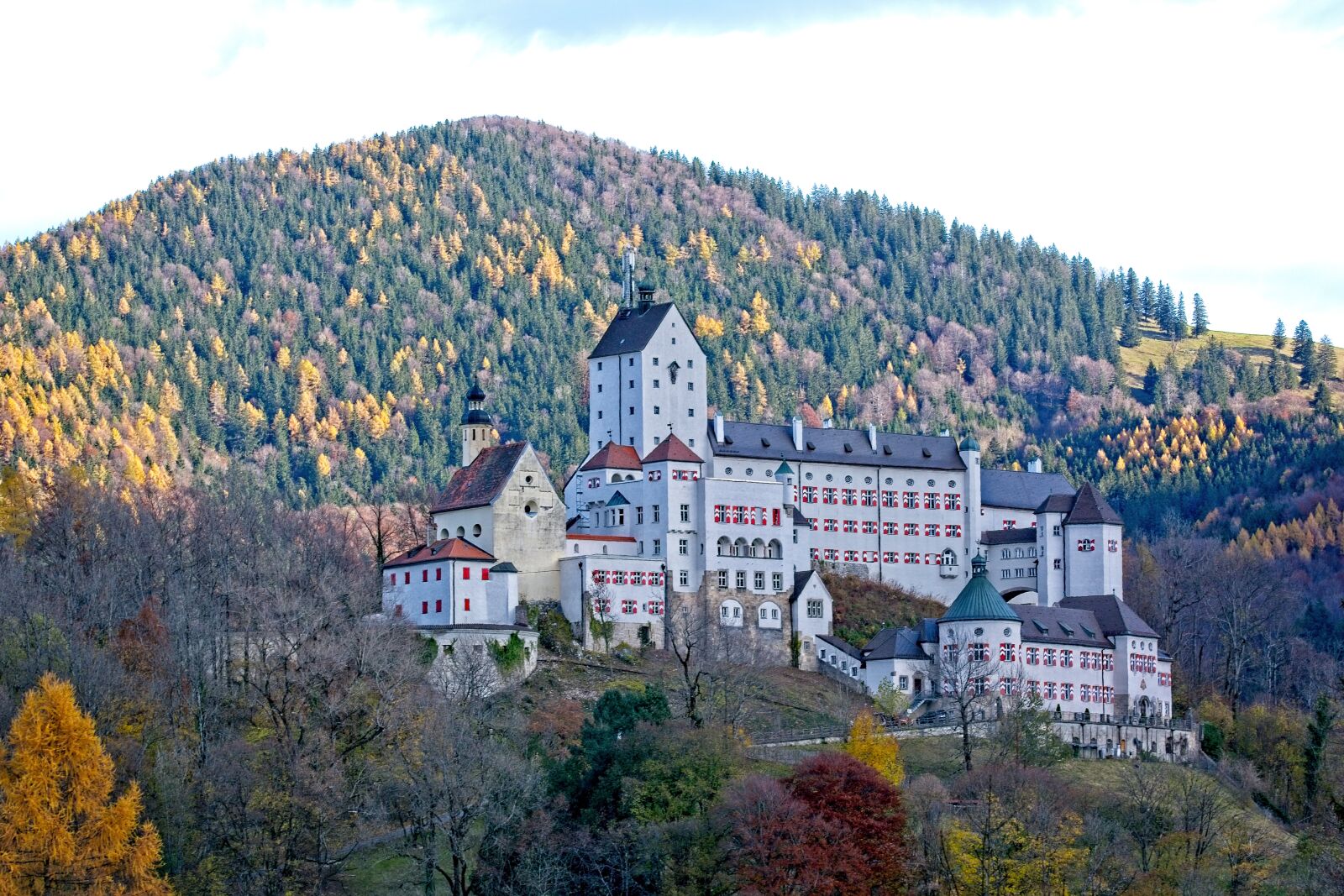 Sigma 105mm F2.8 EX DG OS HSM sample photo. Castle, hohenaschau, height burg photography