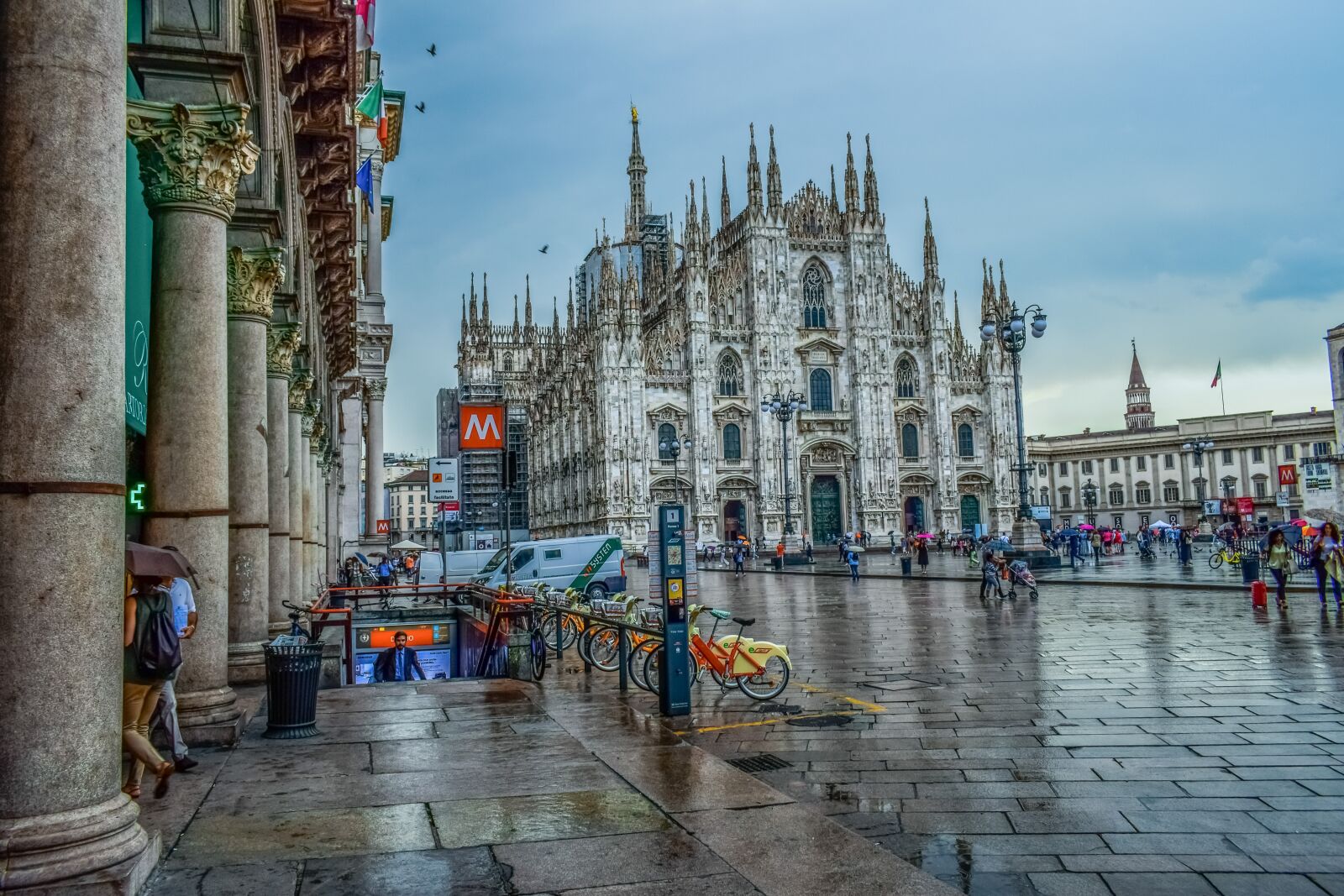 Nikon D3300 sample photo. Italy, milano, duomo square photography