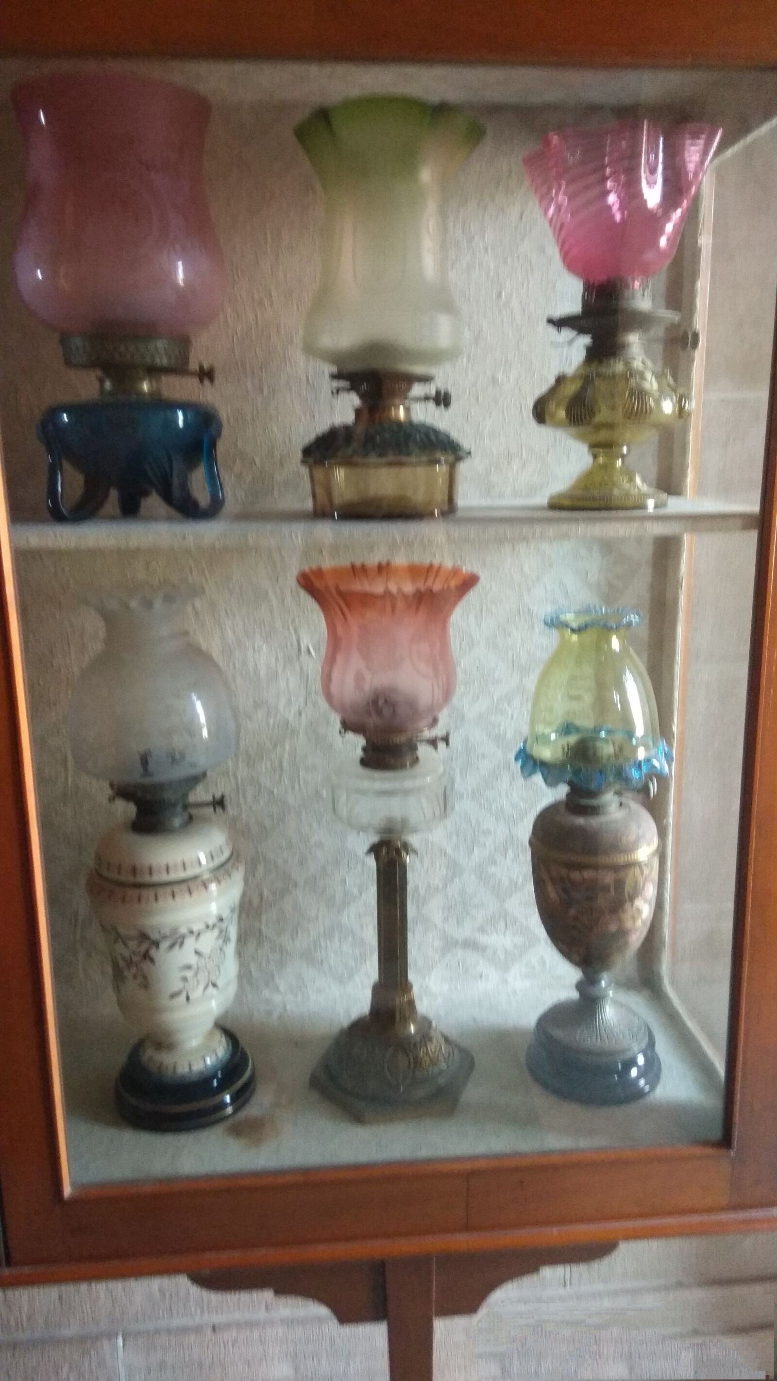 Xiaomi Redmi Note 4 sample photo. Lamps, history, old photography