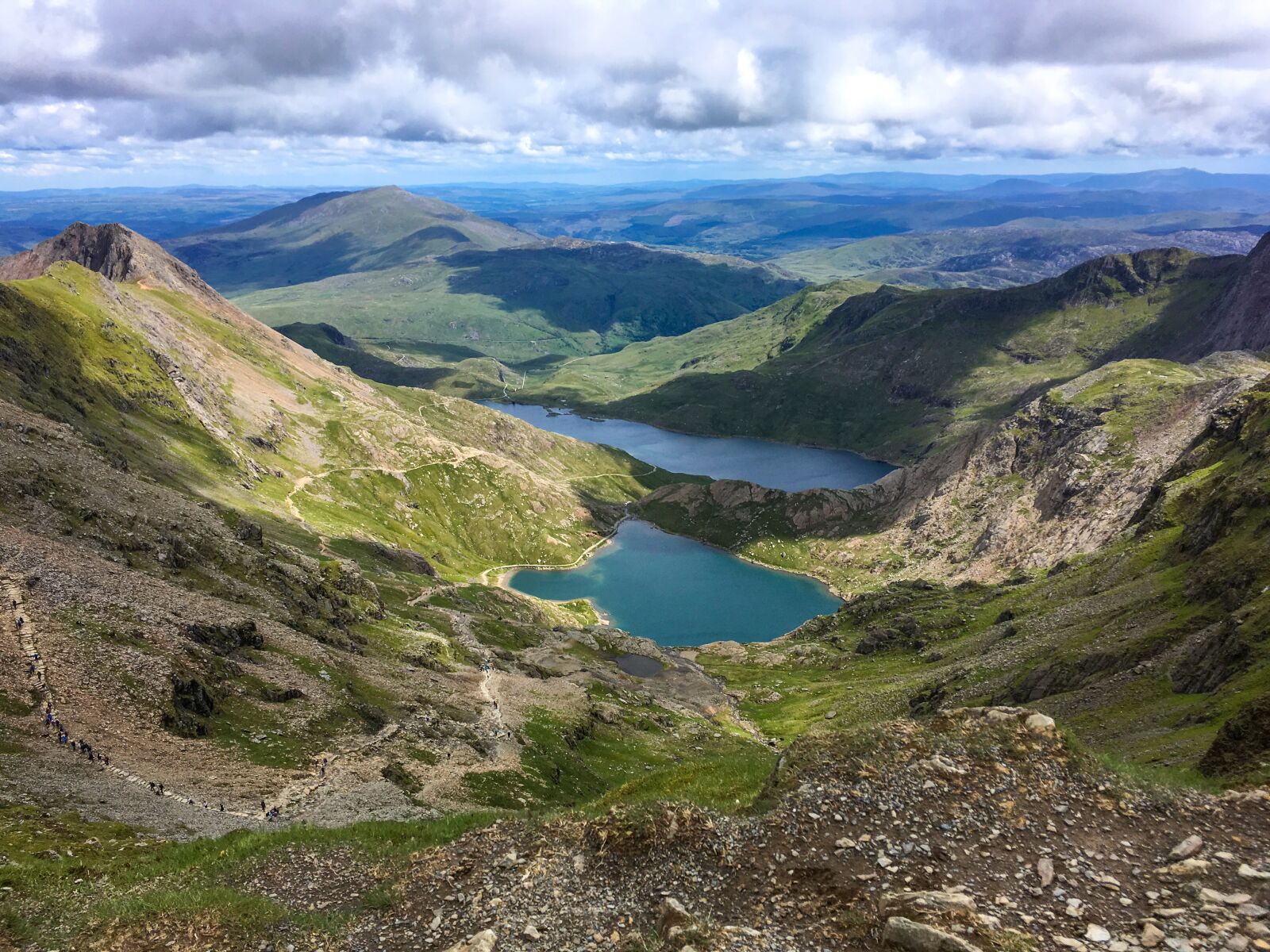 iPhone SE back camera 4.15mm f/2.2 sample photo. Mountains, lakes, nature photography