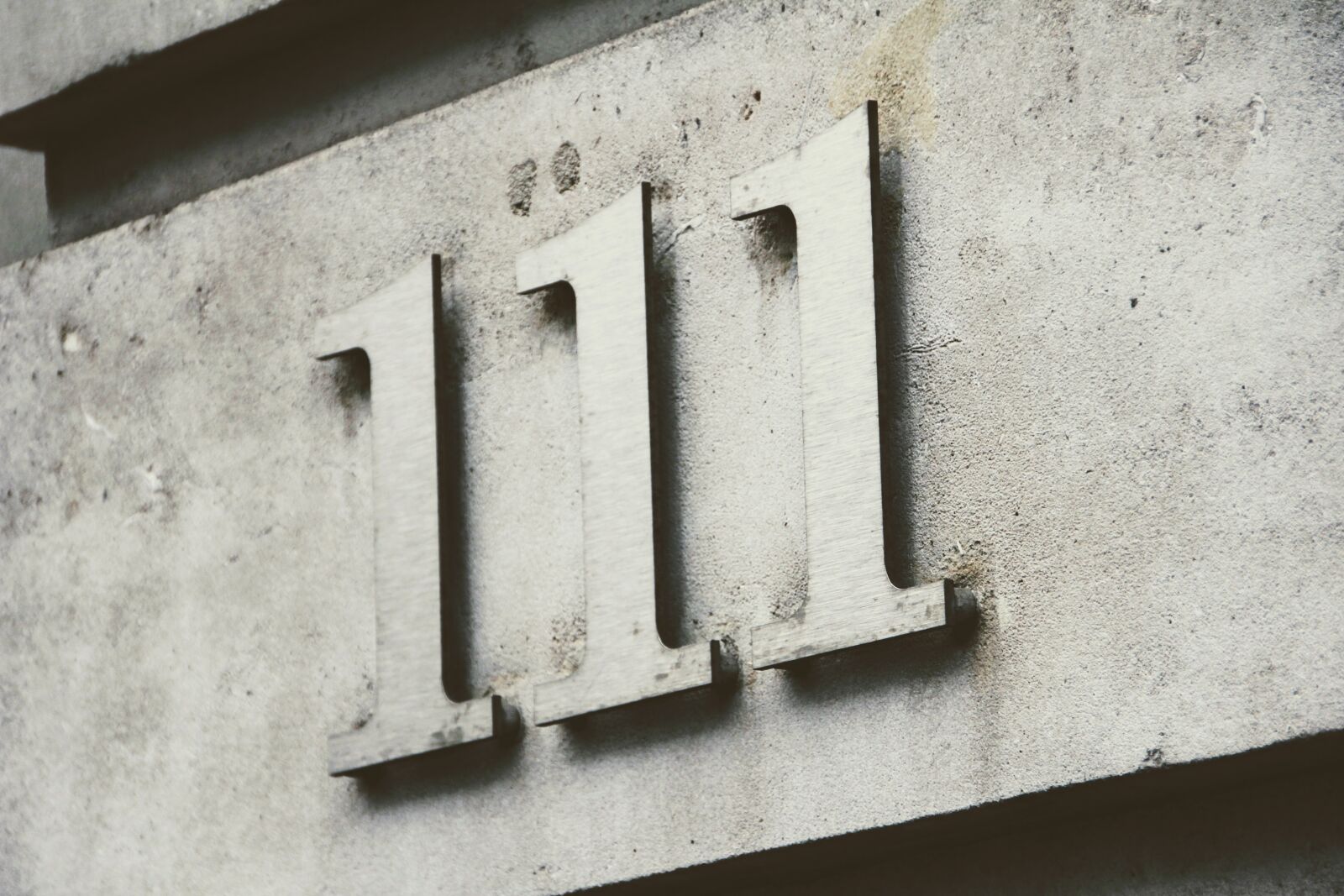 Canon EOS 60D sample photo. Number, 111, number code photography