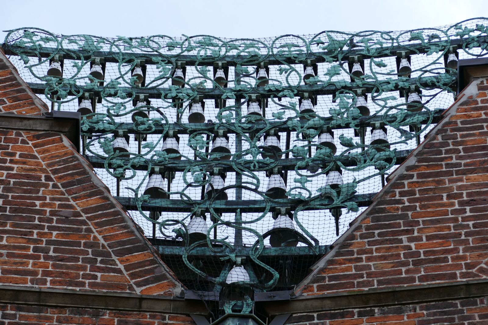 Panasonic Lumix DMC-FZ1000 sample photo. Bremen, hanseatic city, architecture photography