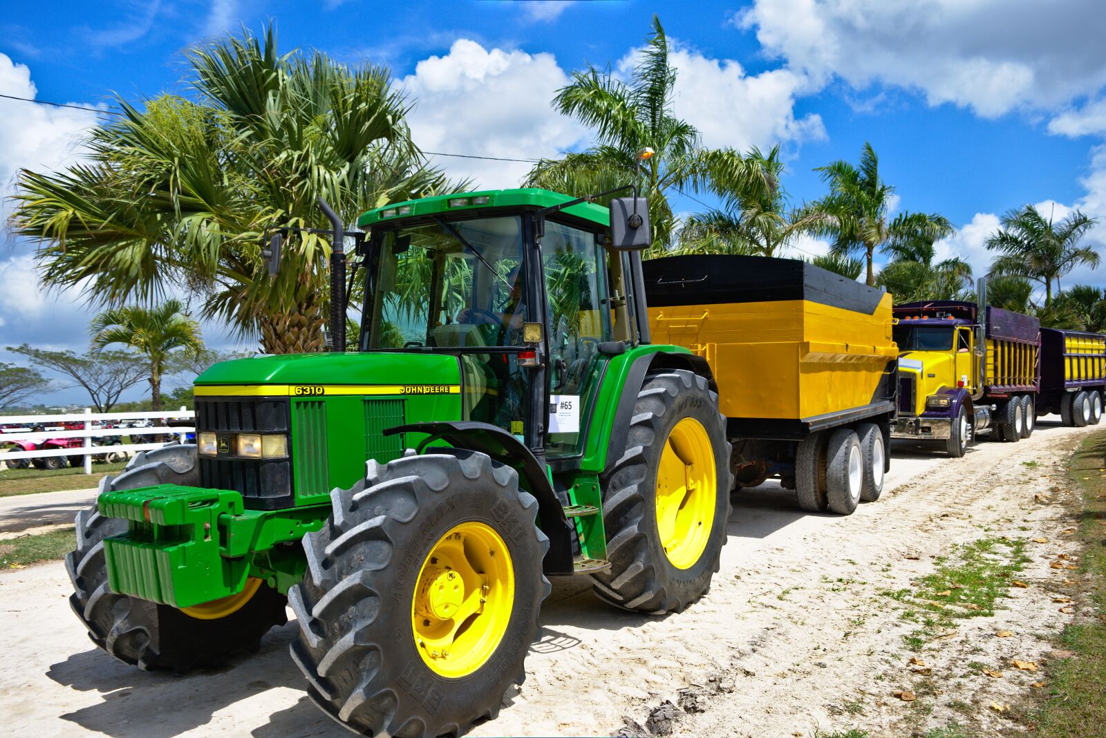Nikon D7200 sample photo. Tractor, trailer, haul photography