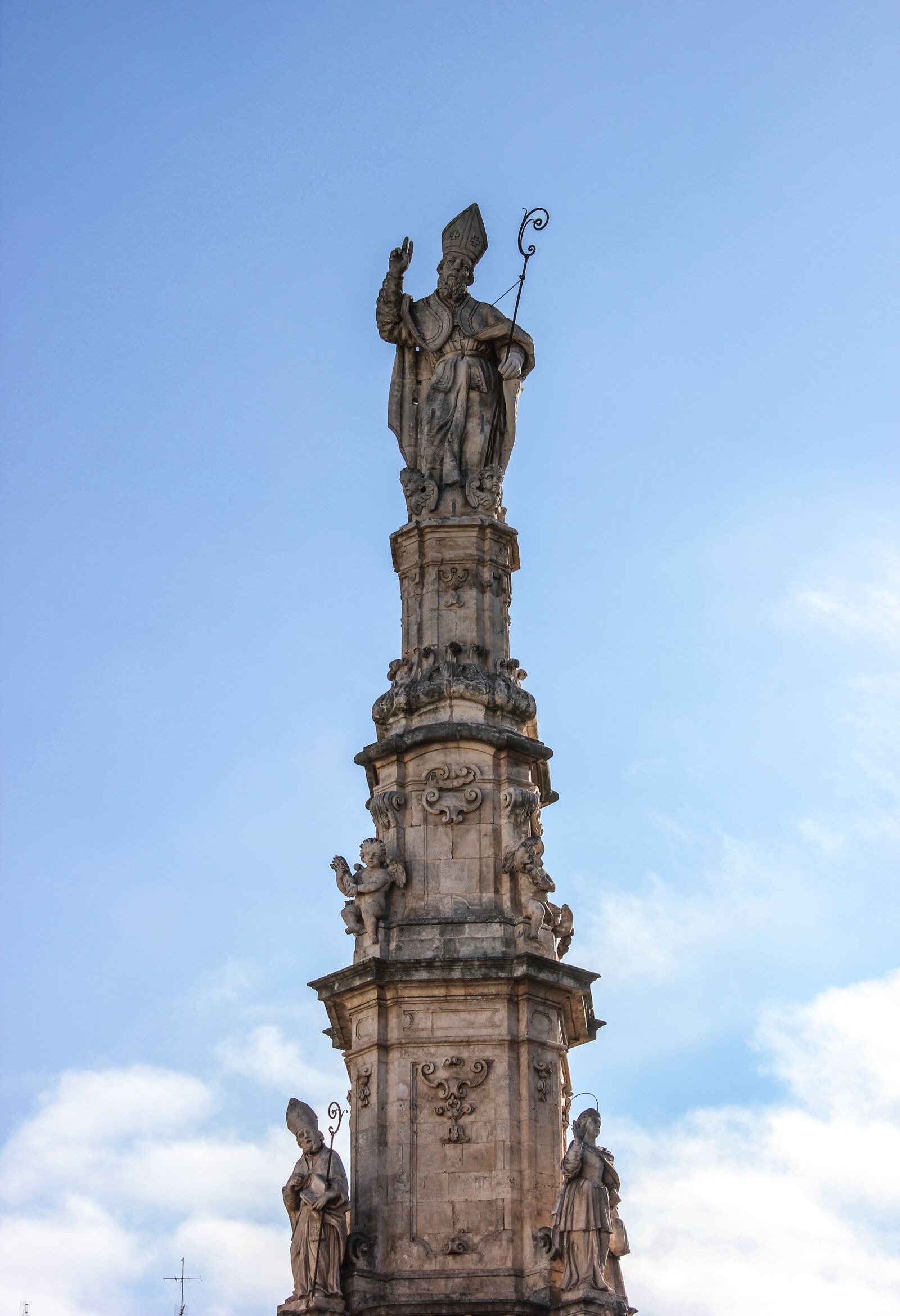 Canon EOS 550D (EOS Rebel T2i / EOS Kiss X4) sample photo. Column, baroque, statue photography