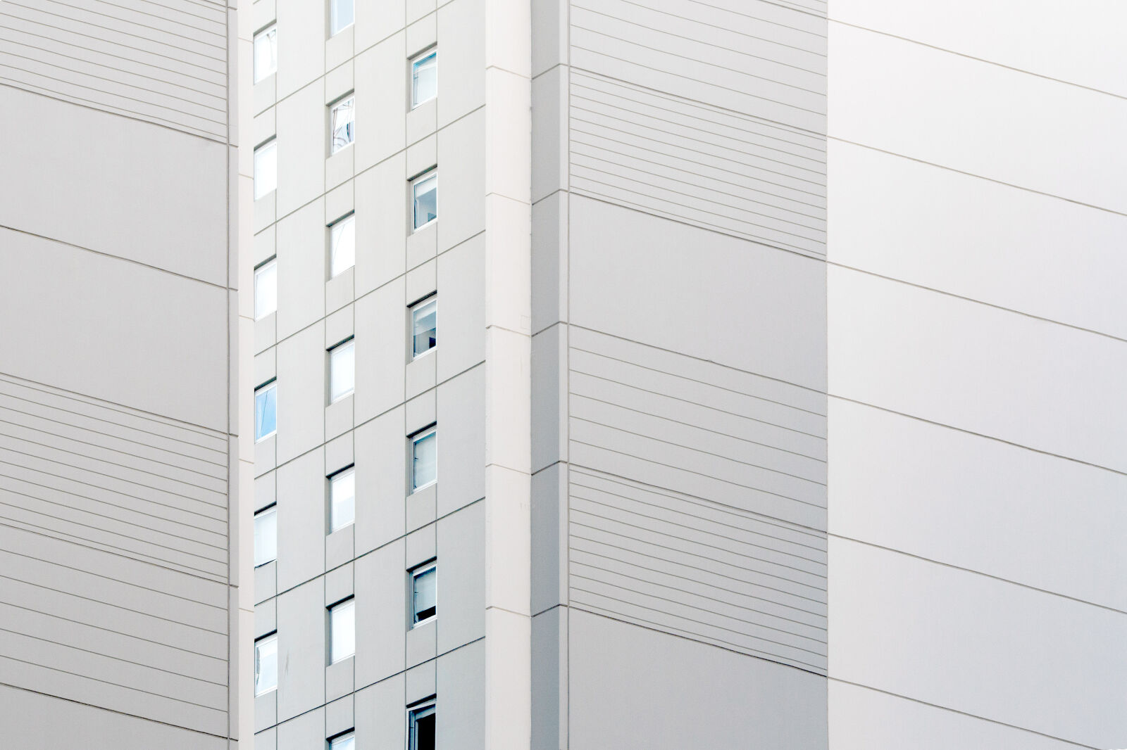 Canon EOS 6D + Canon EF 90-300mm F4.5-5.6 sample photo. Apartment, architecture, building, contemporary photography