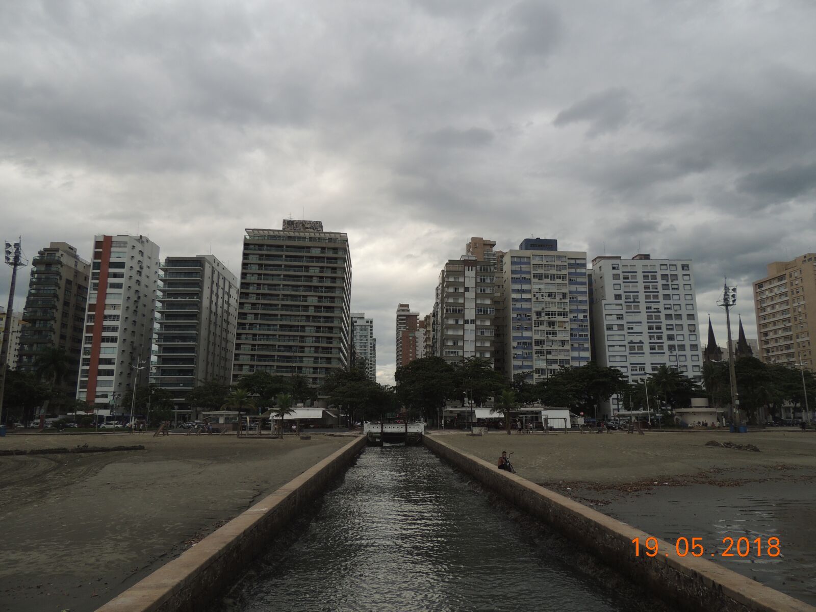 Nikon Coolpix P510 sample photo. City, urban, architecture photography