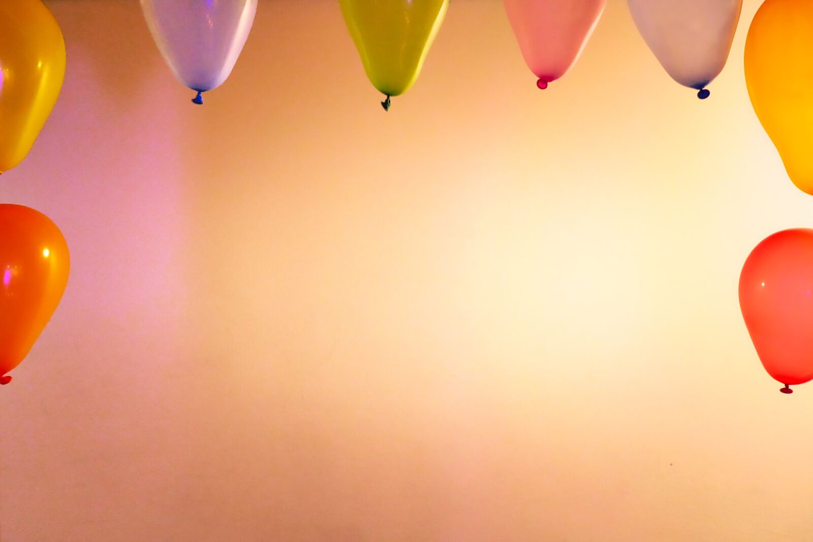 Panasonic Lumix DMC-GX8 sample photo. Balloon, helium, pleasure photography