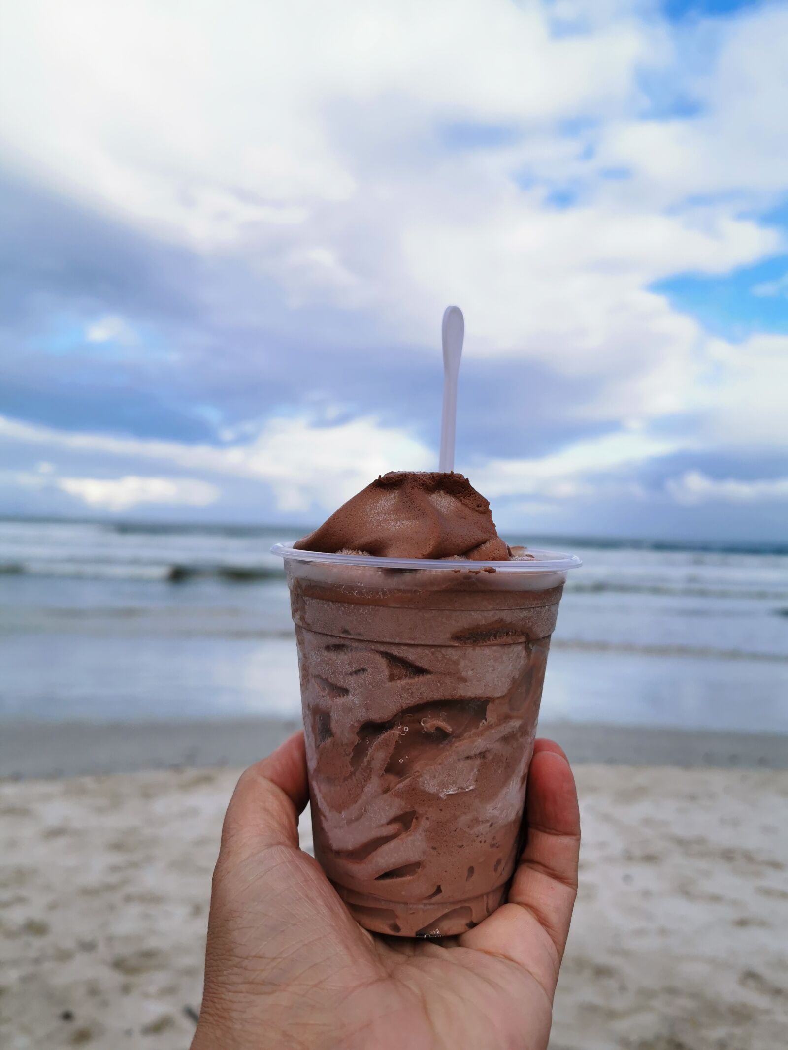 HUAWEI VOG-L29 sample photo. Selflove, ice-cream, beach photography
